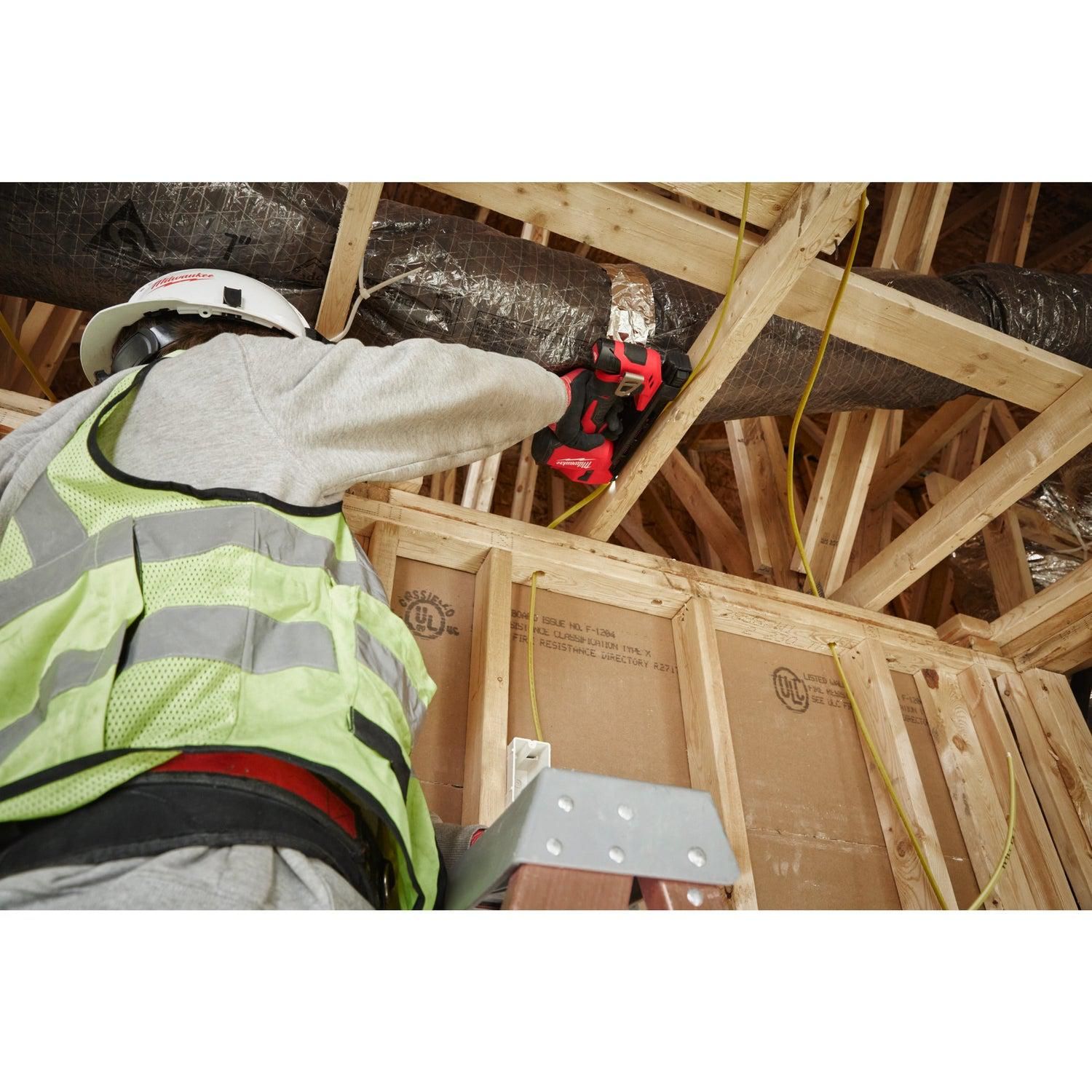 https://api.mastertools.nl/media/catalog/product/cache/4ac98b0d5e81b56bd000310ba88c60e0/m/i/milwaukee-m12-bcst-0-m12tm-subcompacte-kabelnietmachine-12v-basic-body-4933480488-4058546407735-mastertools_nl-9.jpg