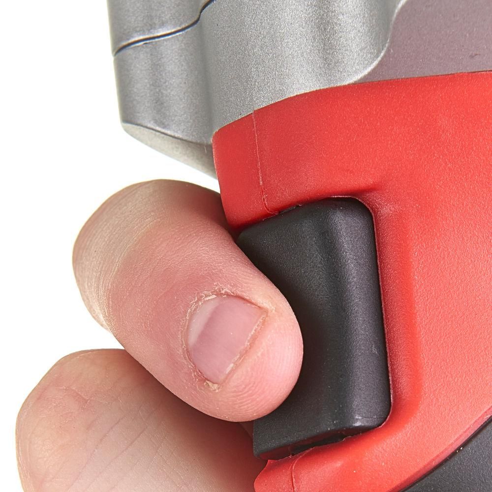 https://api.mastertools.nl/media/catalog/product/cache/4ac98b0d5e81b56bd000310ba88c60e0/m/i/milwaukee-m12-bprt-201x-accu-subcompacte-blindklinknageltang-12v-2_0ah-li-ion-m12tm-in-hd-box-4933464405-4058546223502-mastertools_nl-2.jpg