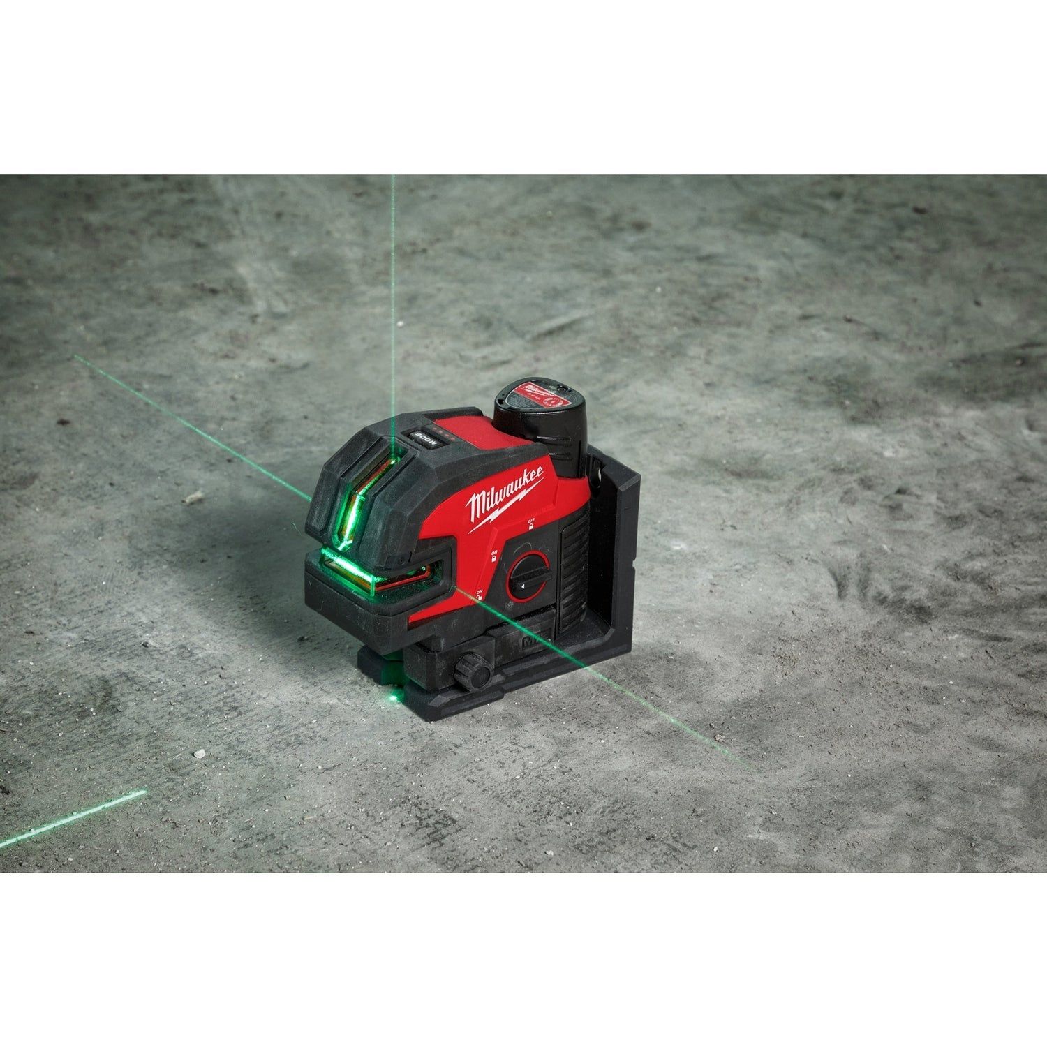 https://api.mastertools.nl/media/catalog/product/cache/4ac98b0d5e81b56bd000310ba88c60e0/m/i/milwaukee-m12-cll4p-0c-accu-kruislijnlaser-met-4-punten-12v-basic-body-in-transportkoffer-4933479202-4058546369965-mastertools_nl-4.jpg