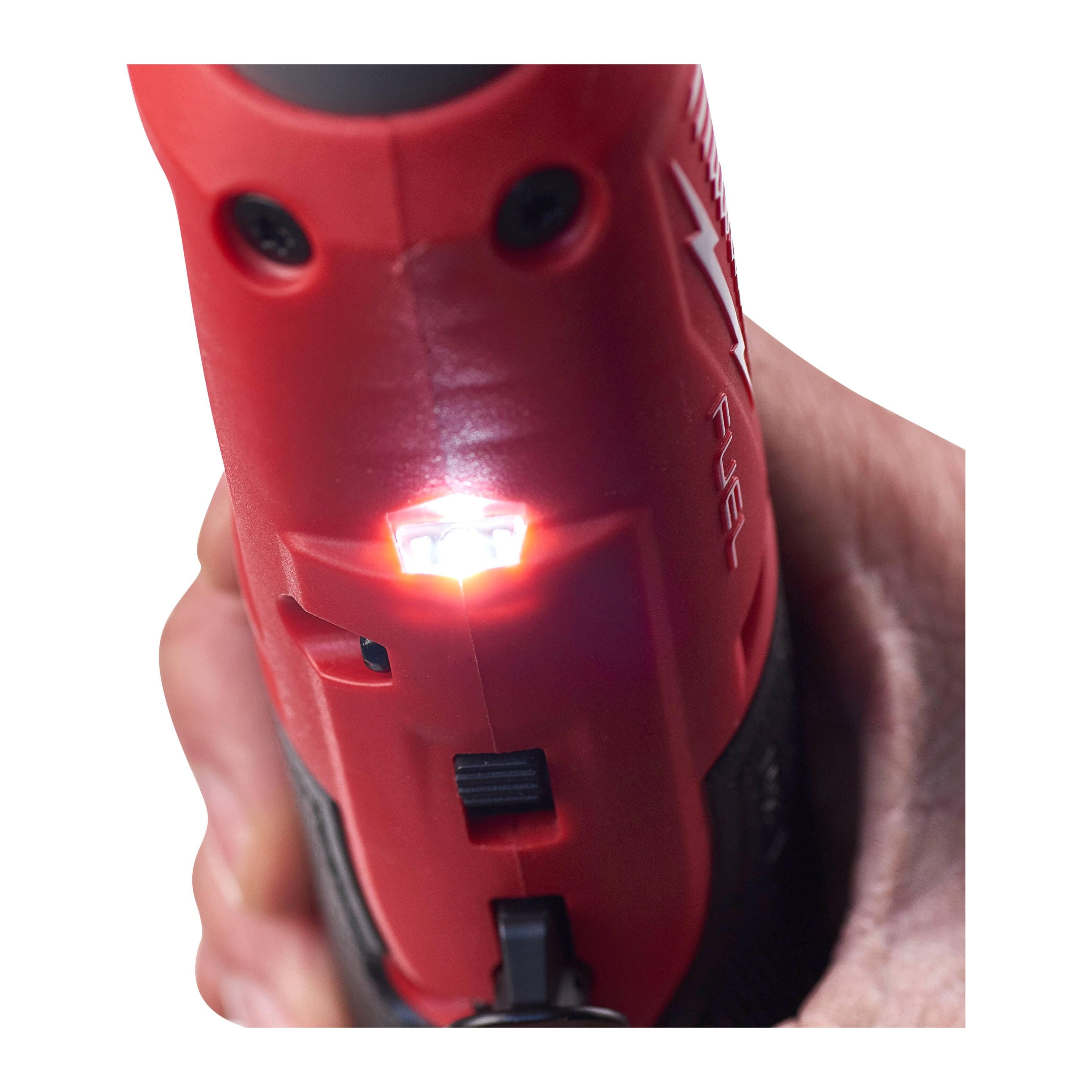 https://api.mastertools.nl/media/catalog/product/cache/4ac98b0d5e81b56bd000310ba88c60e0/m/i/milwaukee-m12-fhir38-0-high-speed-ratelsleutel-38-12v-basic-body-4933478172-4058546341053-mastertools_nl-5.jpg