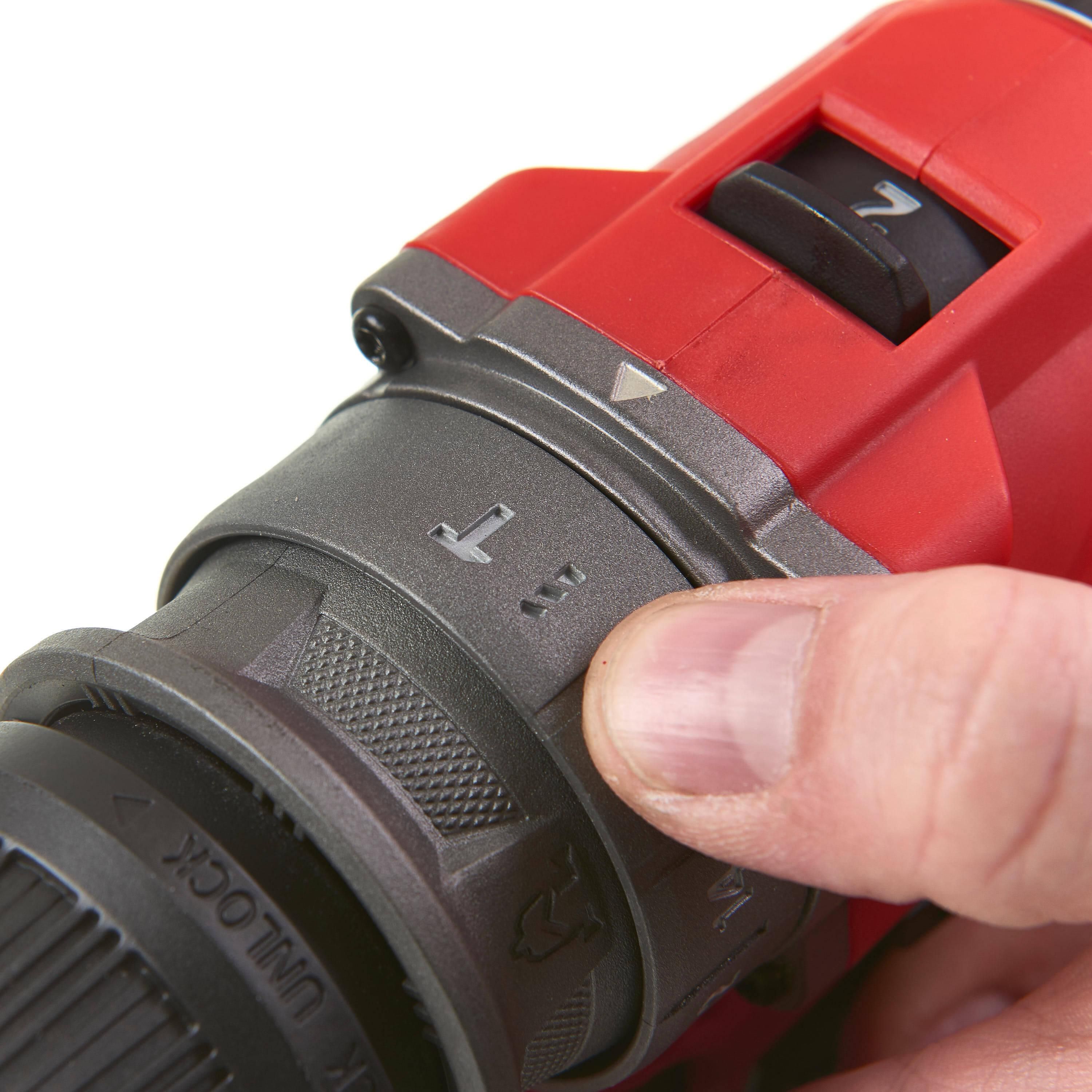 https://api.mastertools.nl/media/catalog/product/cache/4ac98b0d5e81b56bd000310ba88c60e0/m/i/milwaukee-m12-fpdx-0-accu-subcompacte-schroefboormachine-12v-basic-body-m12tm-4933464135-4058546220808-mastertools_nl-3.jpg