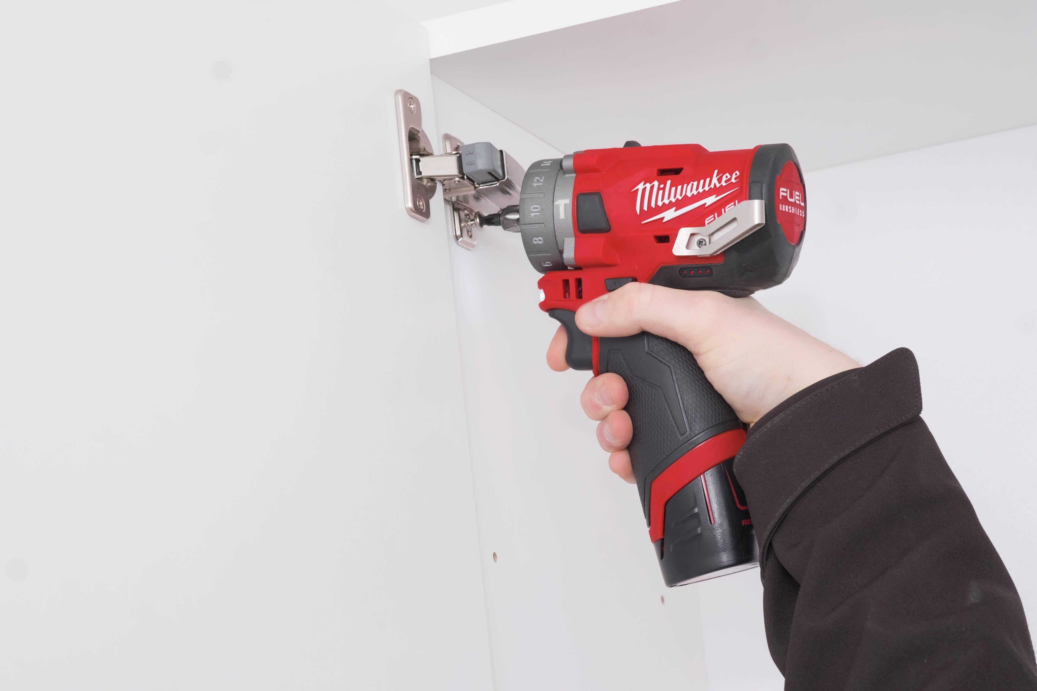 https://api.mastertools.nl/media/catalog/product/cache/4ac98b0d5e81b56bd000310ba88c60e0/m/i/milwaukee-m12-fpdx-0-accu-subcompacte-schroefboormachine-12v-basic-body-m12tm-4933464135-4058546220808-mastertools_nl-4.jpg