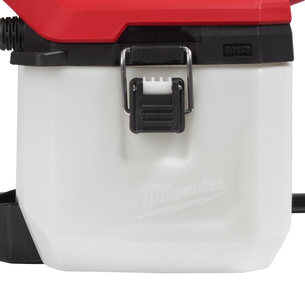 https://api.mastertools.nl/media/catalog/product/cache/4ac98b0d5e81b56bd000310ba88c60e0/m/i/milwaukee-m12tm-bhcs3l-0-chemische-sprayer-37-liter-12v-basic-body-4933480781-4058546410667-mastertools_nl-6.jpg