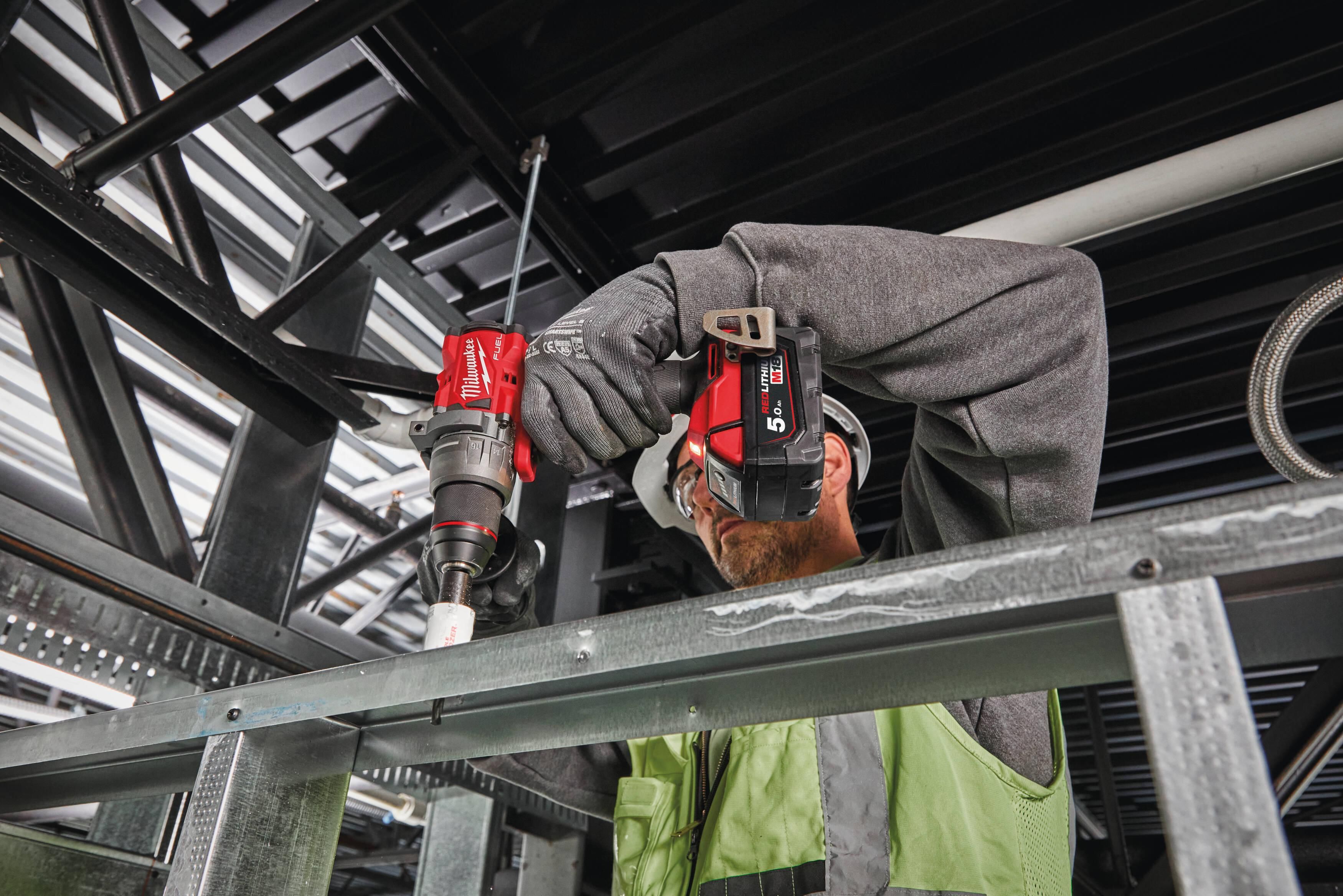https://api.mastertools.nl/media/catalog/product/cache/4ac98b0d5e81b56bd000310ba88c60e0/m/i/milwaukee-m18-fdd3-0x-accu-schroefboormachine-18v-basic-body-in-hd-box-4933479862-4058546376567-mastertools_nl-11.jpg
