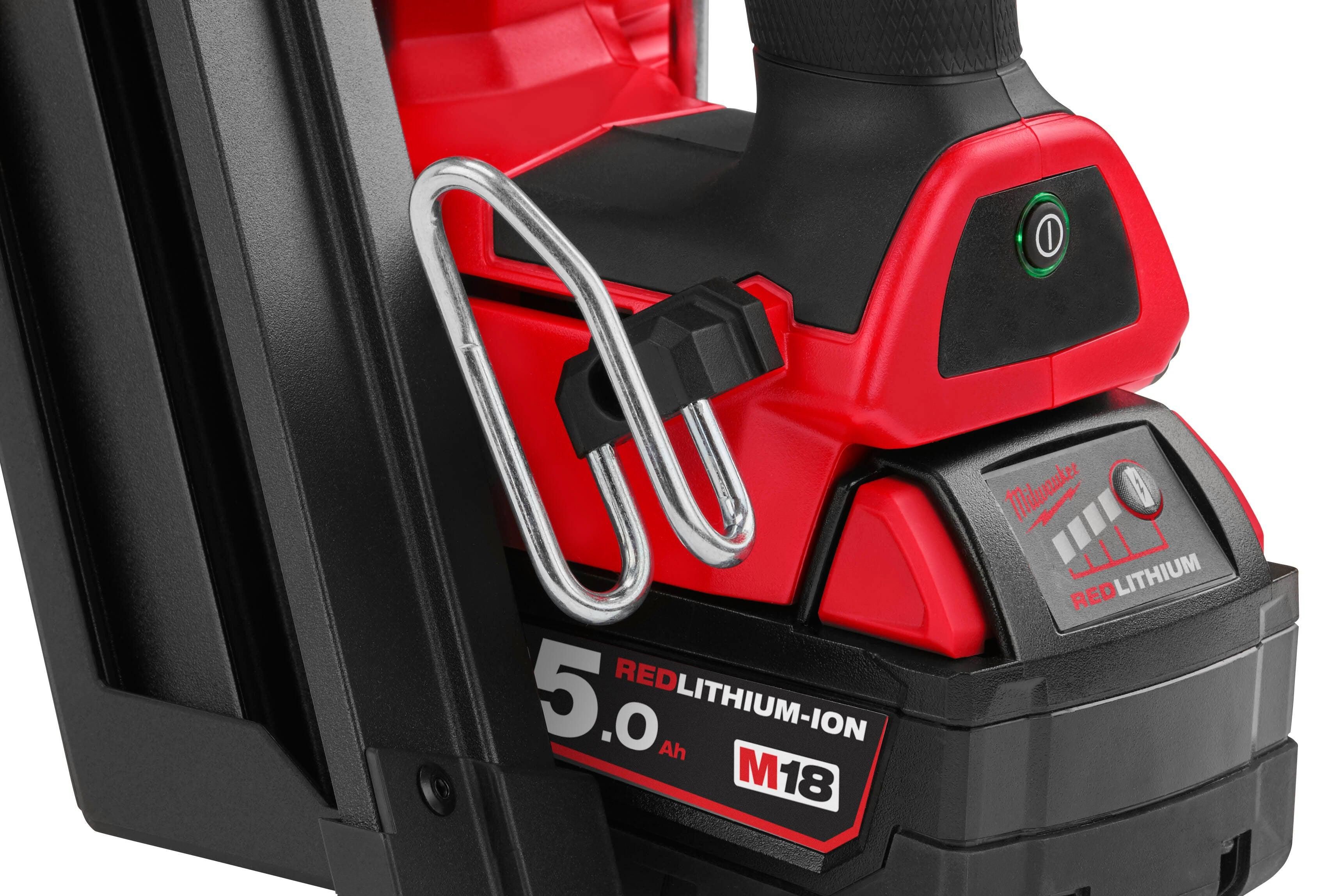 https://api.mastertools.nl/media/catalog/product/cache/4ac98b0d5e81b56bd000310ba88c60e0/m/i/milwaukee-m18-ffns-502c-accu-constructie-tacker-18v-in-koffer-4933478302-4058546344795-mastertools_nl-6.jpg