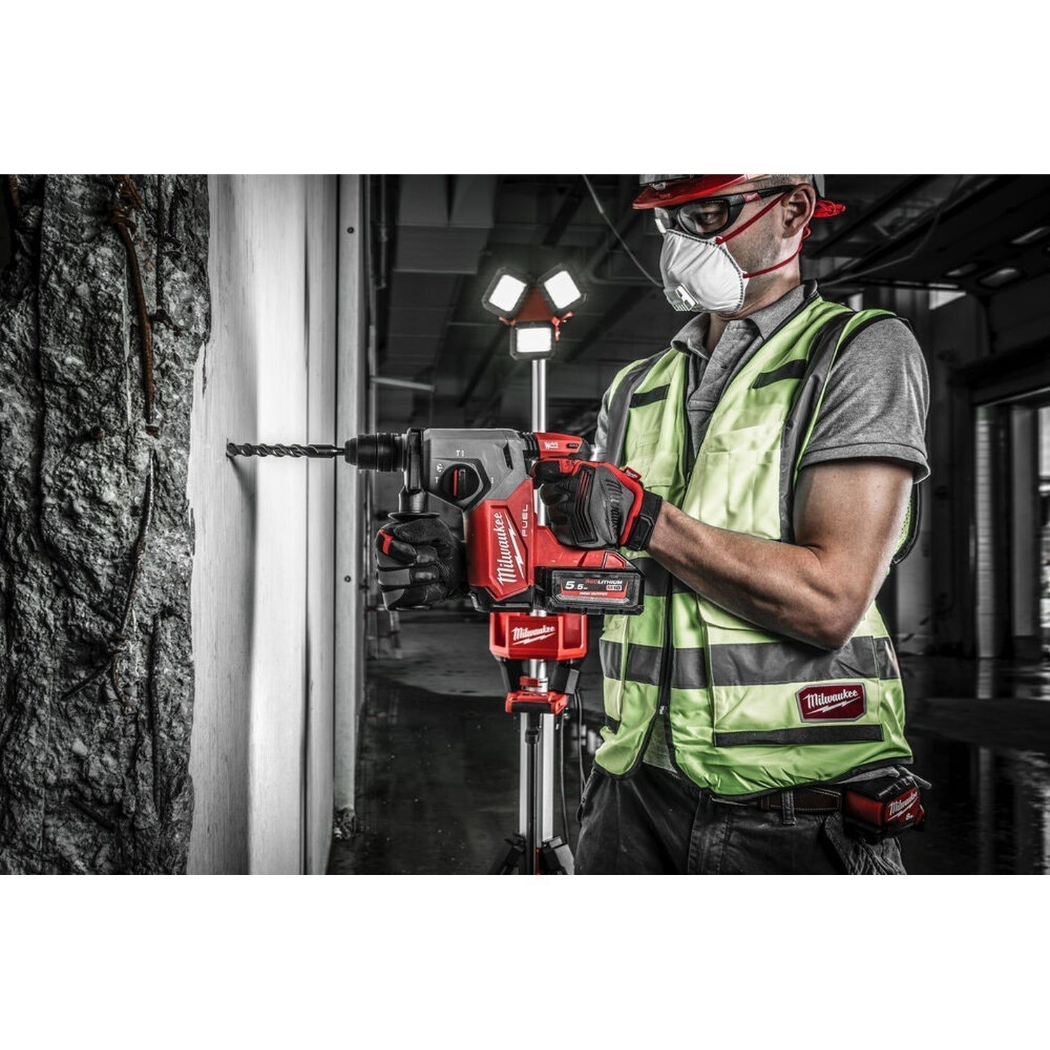 https://api.mastertools.nl/media/catalog/product/cache/4ac98b0d5e81b56bd000310ba88c60e0/m/i/milwaukee-m18-fhx-0-fueltm-accu-combihamer-26mm-sds-fixtectm-18v-basic-body-4933478887-4058546361693-mastertools_nl-5.jpg