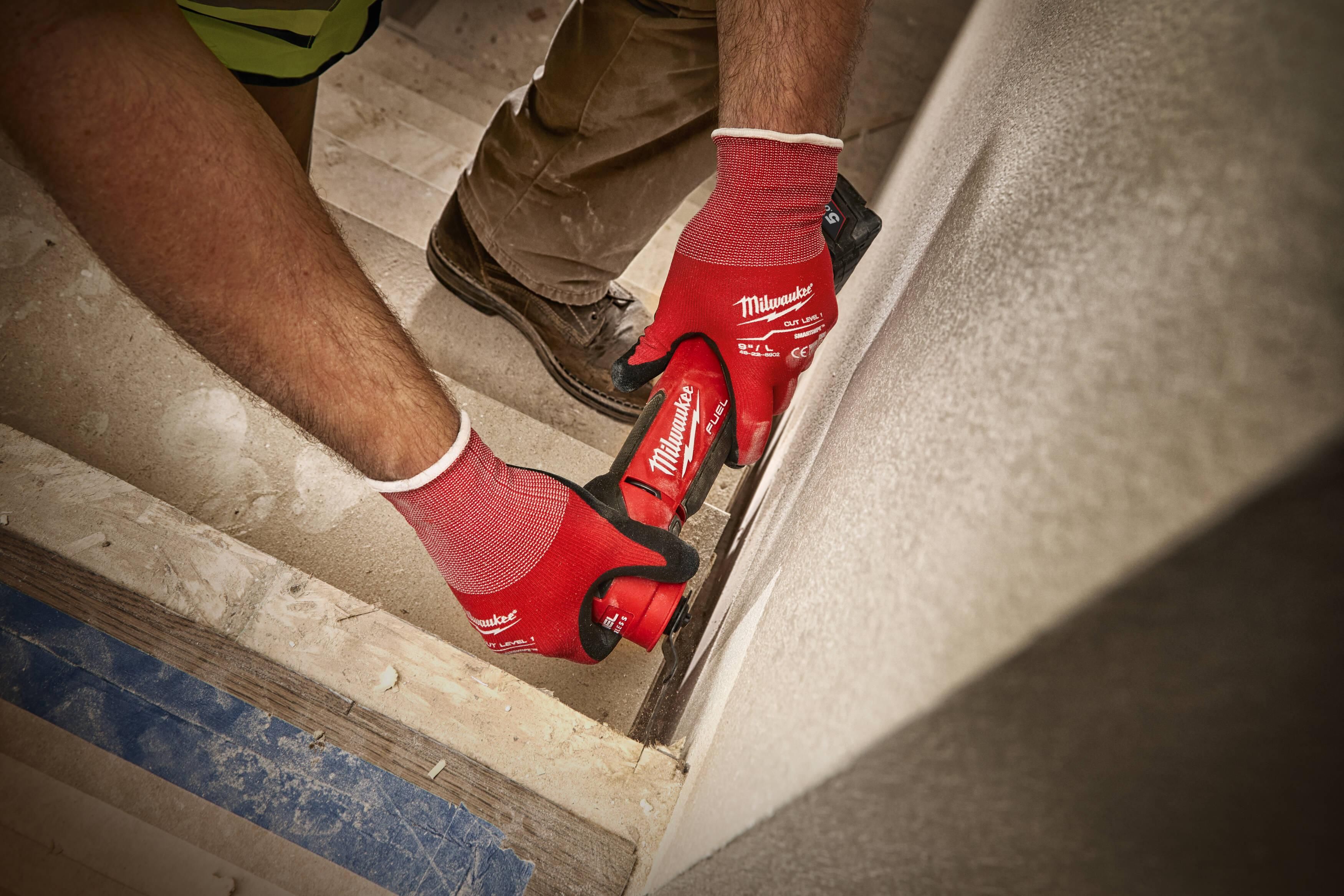 https://api.mastertools.nl/media/catalog/product/cache/4ac98b0d5e81b56bd000310ba88c60e0/m/i/milwaukee-m18-fmt-502x-fueltm-accu-multitool-18v-5_0ah-in-hd-box-4933478492-4058546346850-mastertools_nl-19.jpg