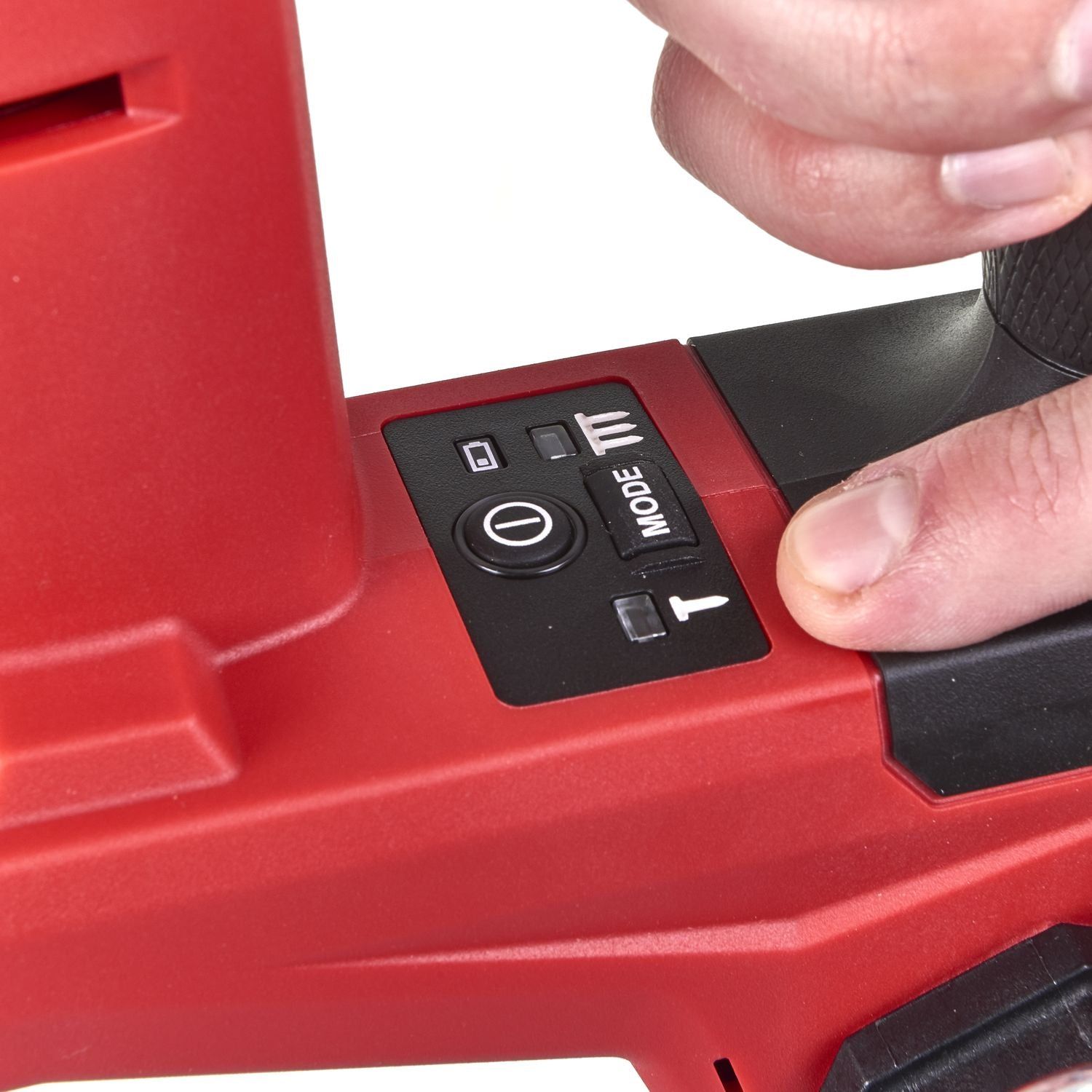 https://api.mastertools.nl/media/catalog/product/cache/4ac98b0d5e81b56bd000310ba88c60e0/m/i/milwaukee-m18-fn18gs-202x-accu-afwerkingstacker-18-gs-18v-2_0ah-li-ion-m18-fueltm-in-hd-box-4933471407-4058546290351-mastertools_nl-7.jpg
