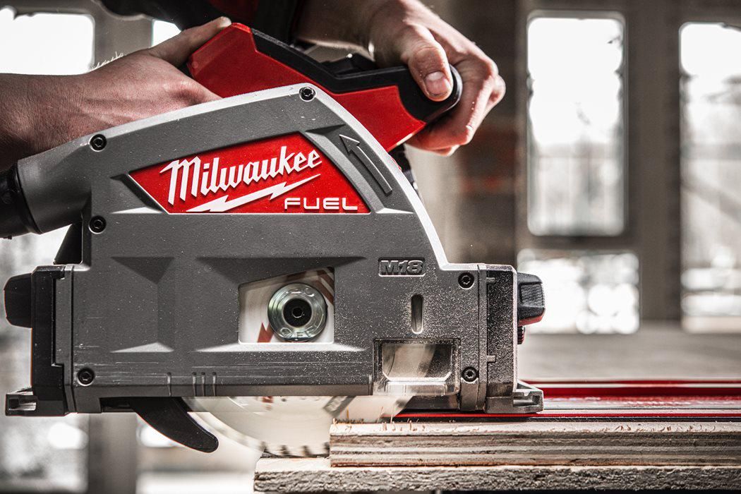 https://api.mastertools.nl/media/catalog/product/cache/4ac98b0d5e81b56bd000310ba88c60e0/m/i/milwaukee-m18-fps55-552p-accu-invalzaag-18v-55ah-in-packouttm-toolbox-4933478778-4058546360603-mastertools_nl-4.jpg