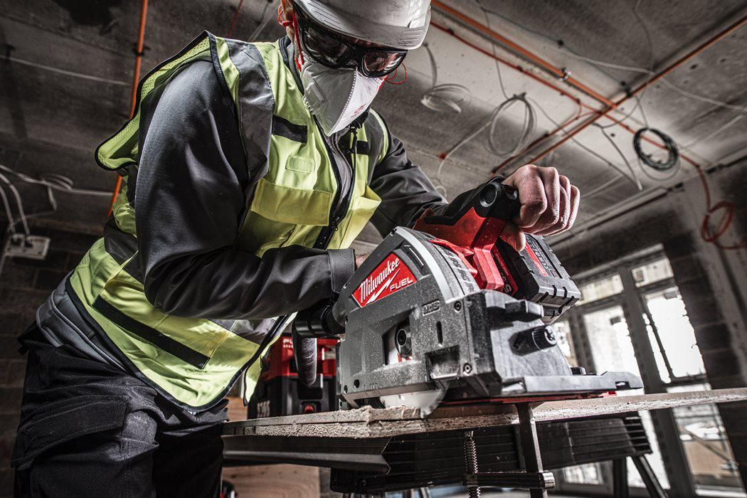 https://api.mastertools.nl/media/catalog/product/cache/4ac98b0d5e81b56bd000310ba88c60e0/m/i/milwaukee-m18-fps55-552p-accu-invalzaag-18v-55ah-in-packouttm-toolbox-4933478778-4058546360603-mastertools_nl-7.jpg