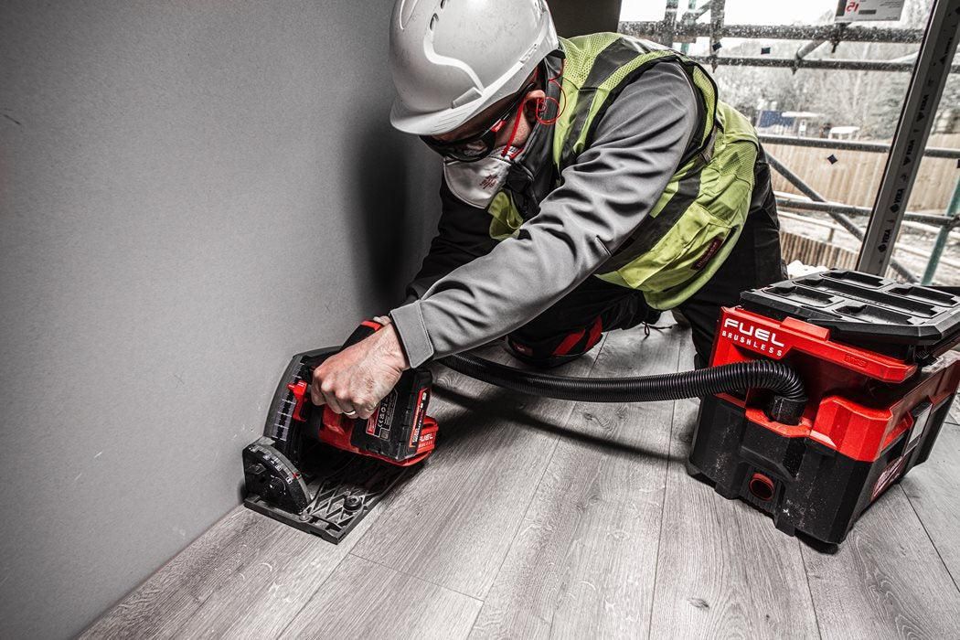 https://api.mastertools.nl/media/catalog/product/cache/4ac98b0d5e81b56bd000310ba88c60e0/m/i/milwaukee-m18-fps55-552p-accu-invalzaag-18v-55ah-in-packouttm-toolbox-4933478778-4058546360603-mastertools_nl-8.jpg