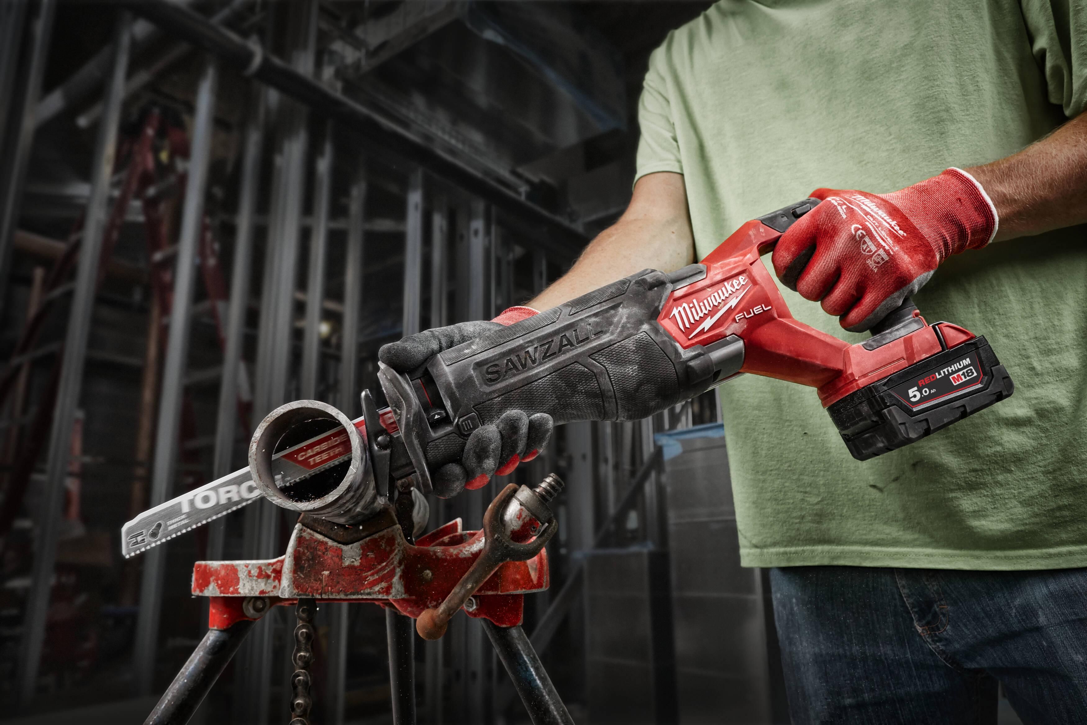 https://api.mastertools.nl/media/catalog/product/cache/4ac98b0d5e81b56bd000310ba88c60e0/m/i/milwaukee-m18-fsz-502x-accu-reciprozaag-18v-5_0ah-in-hd-box-4933478291-4058546344689-mastertools_nl-13.jpg