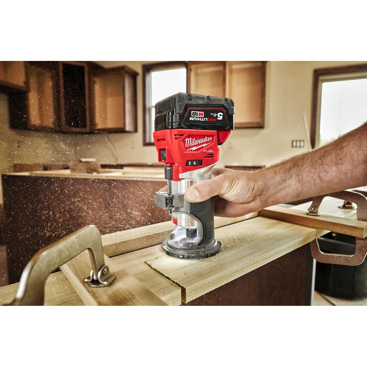 https://api.mastertools.nl/media/catalog/product/cache/4ac98b0d5e81b56bd000310ba88c60e0/m/i/milwaukee-m18-ftr8-0x-accu-bovenfrees-basic-body-in-hd-box-4933479073-4058546368678-mastertools_nl-9.jpg