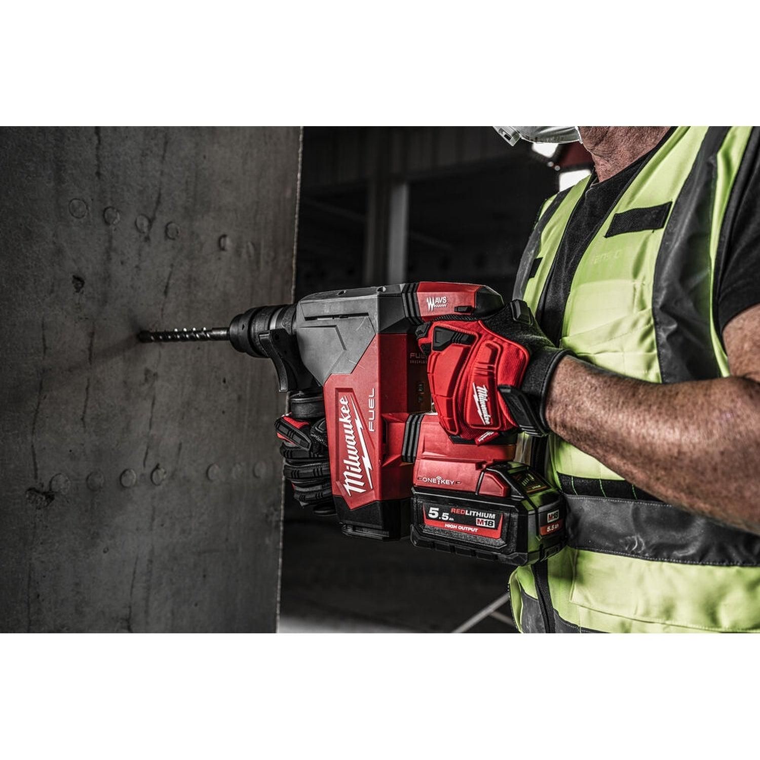 https://api.mastertools.nl/media/catalog/product/cache/4ac98b0d5e81b56bd000310ba88c60e0/m/i/milwaukee-m18-onefhpx-0x-one-keytm-accu-combihamer-32mm-sds-fixtectm-18v-basic-body-in-hd-box-4933478495-4058546346881-mastertools_nl-10.jpg