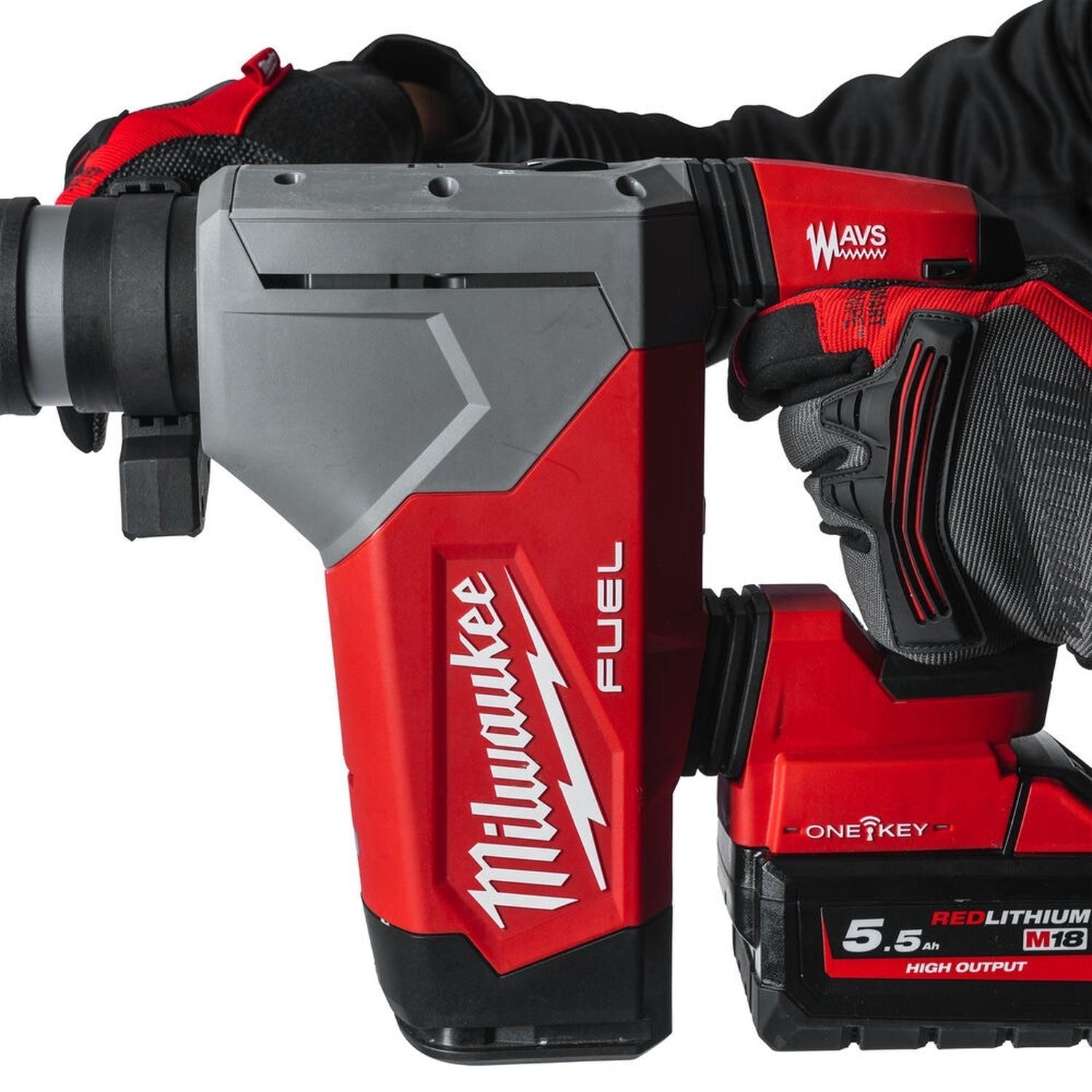 https://api.mastertools.nl/media/catalog/product/cache/4ac98b0d5e81b56bd000310ba88c60e0/m/i/milwaukee-m18-onefhpx-0x-one-keytm-accu-combihamer-32mm-sds-fixtectm-18v-basic-body-in-hd-box-4933478495-4058546346881-mastertools_nl-4.jpg