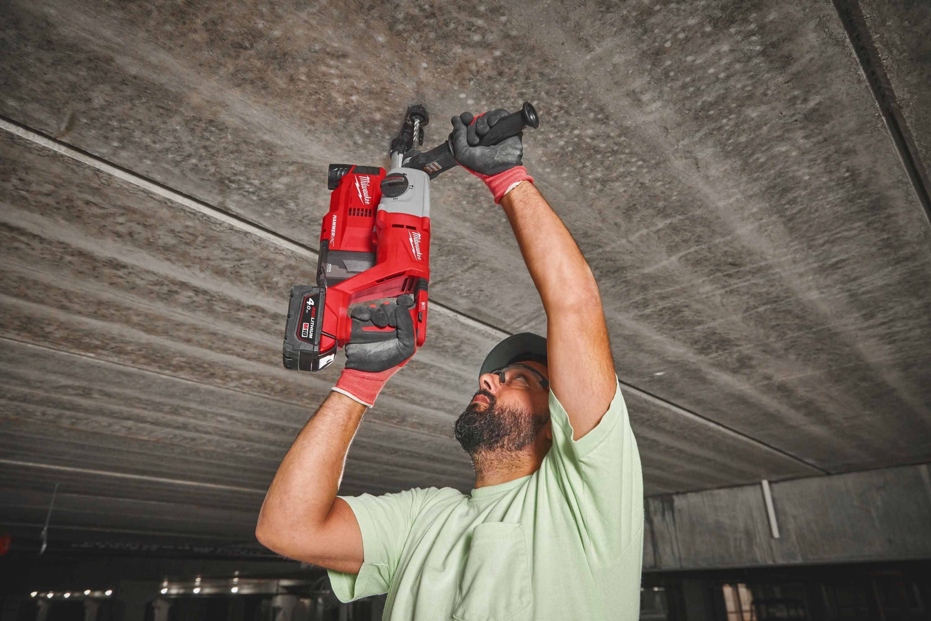https://api.mastertools.nl/media/catalog/product/cache/4ac98b0d5e81b56bd000310ba88c60e0/m/i/milwaukee-m18tm-blhacd26-402x-accu-combihamer-26mm-sds-d-handvat-18v-40ah-in-hd-box-4933492480-4058546418472-mastertools_nl-8.jpg