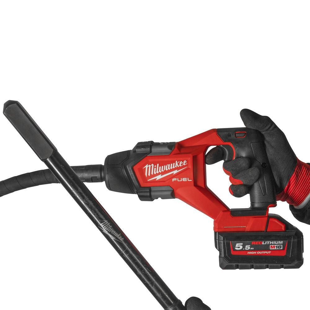 https://api.mastertools.nl/media/catalog/product/cache/4ac98b0d5e81b56bd000310ba88c60e0/m/i/milwaukee-m18tm-fcvn12-551-fueltm-accu-betontrilnaald-12m-18v-55ah-in-doos-4933479597-4058546373917-mastertools_nl-3.jpg