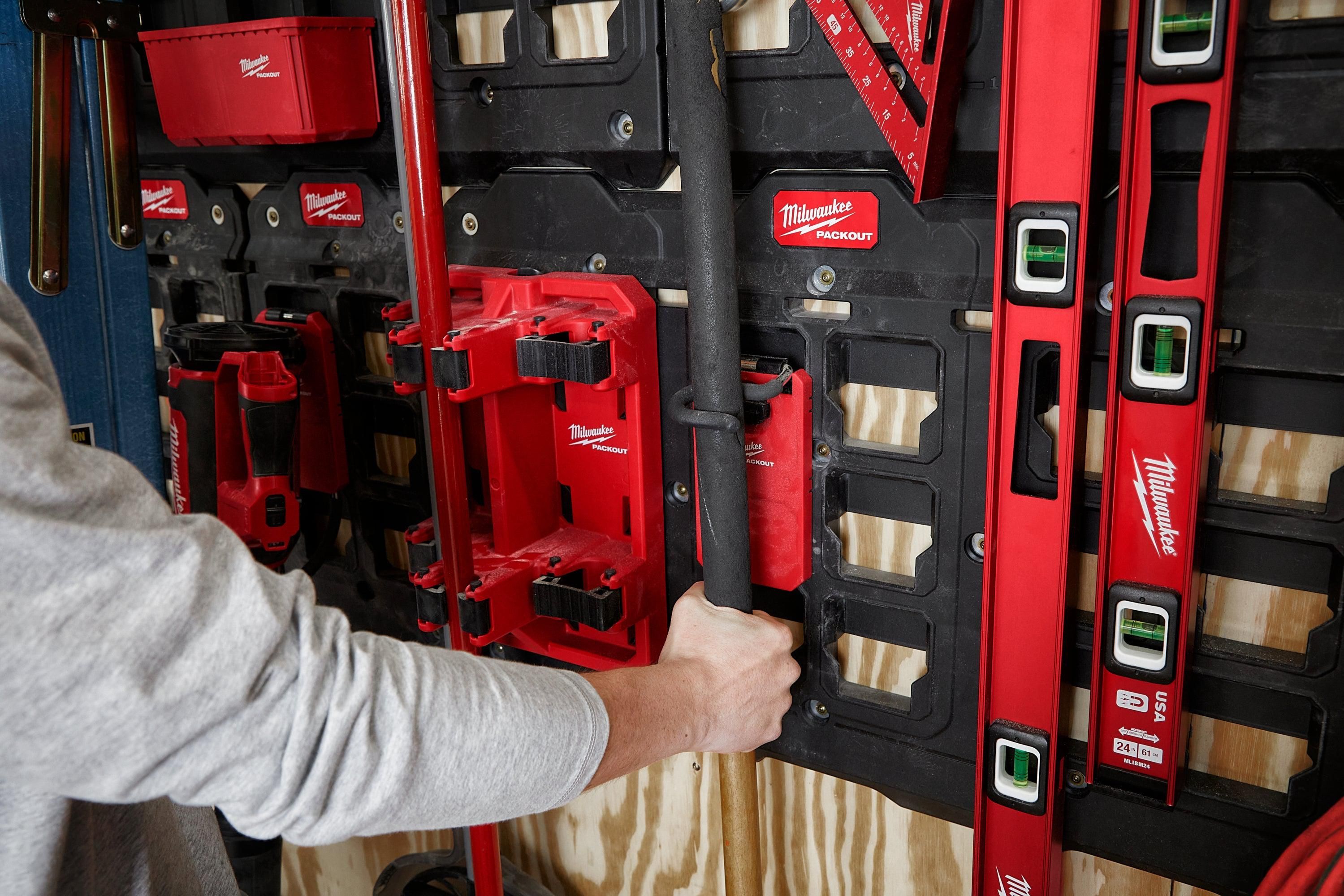 https://api.mastertools.nl/media/catalog/product/cache/4ac98b0d5e81b56bd000310ba88c60e0/m/i/milwaukee-packouttm-grote-s-haak-4932480703-4058546409883-mastertools_nl-4.jpg