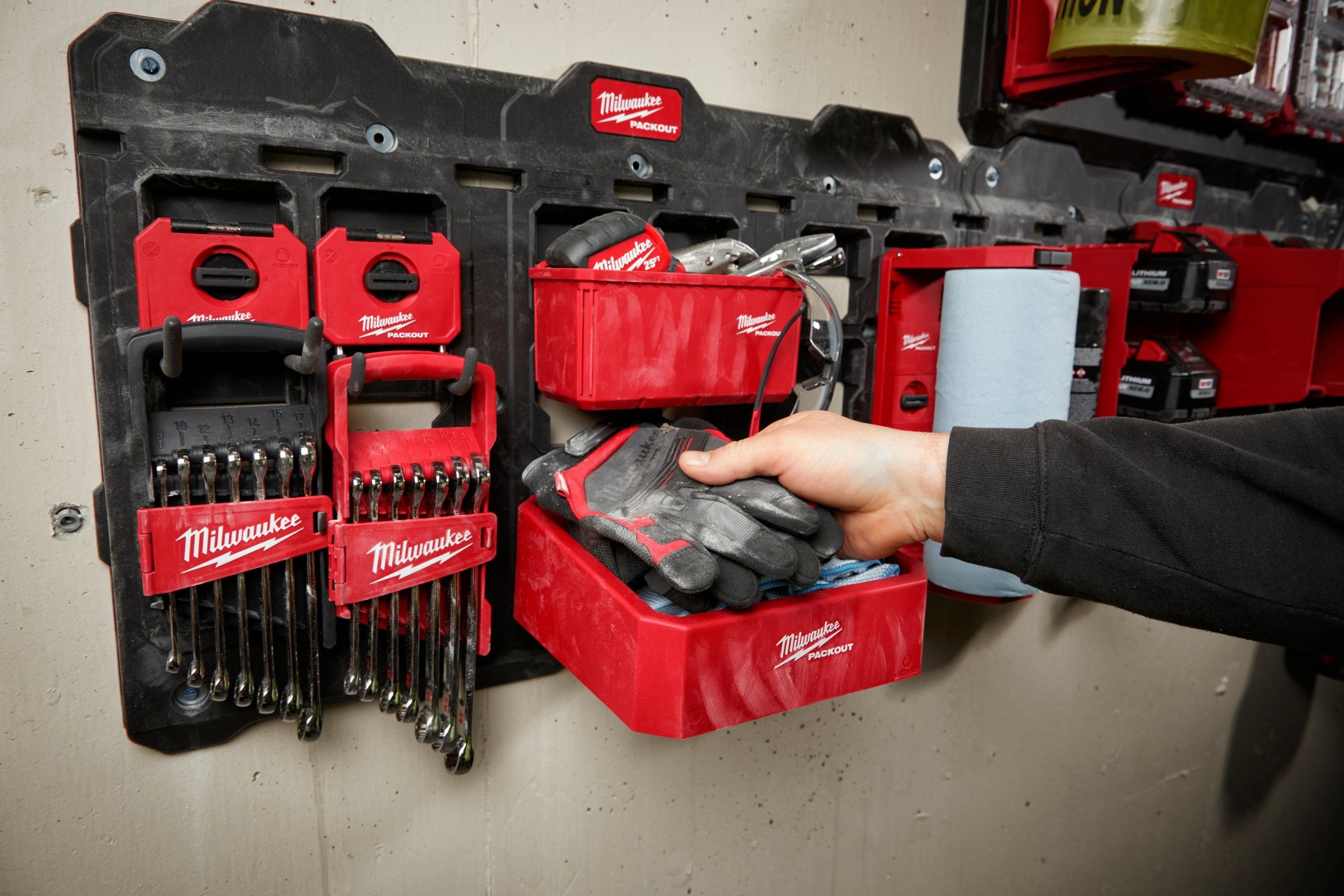 https://api.mastertools.nl/media/catalog/product/cache/4ac98b0d5e81b56bd000310ba88c60e0/m/i/milwaukee-packouttm-kleine-houder-4932480713-4058546409982-mastertools_nl-4.jpg