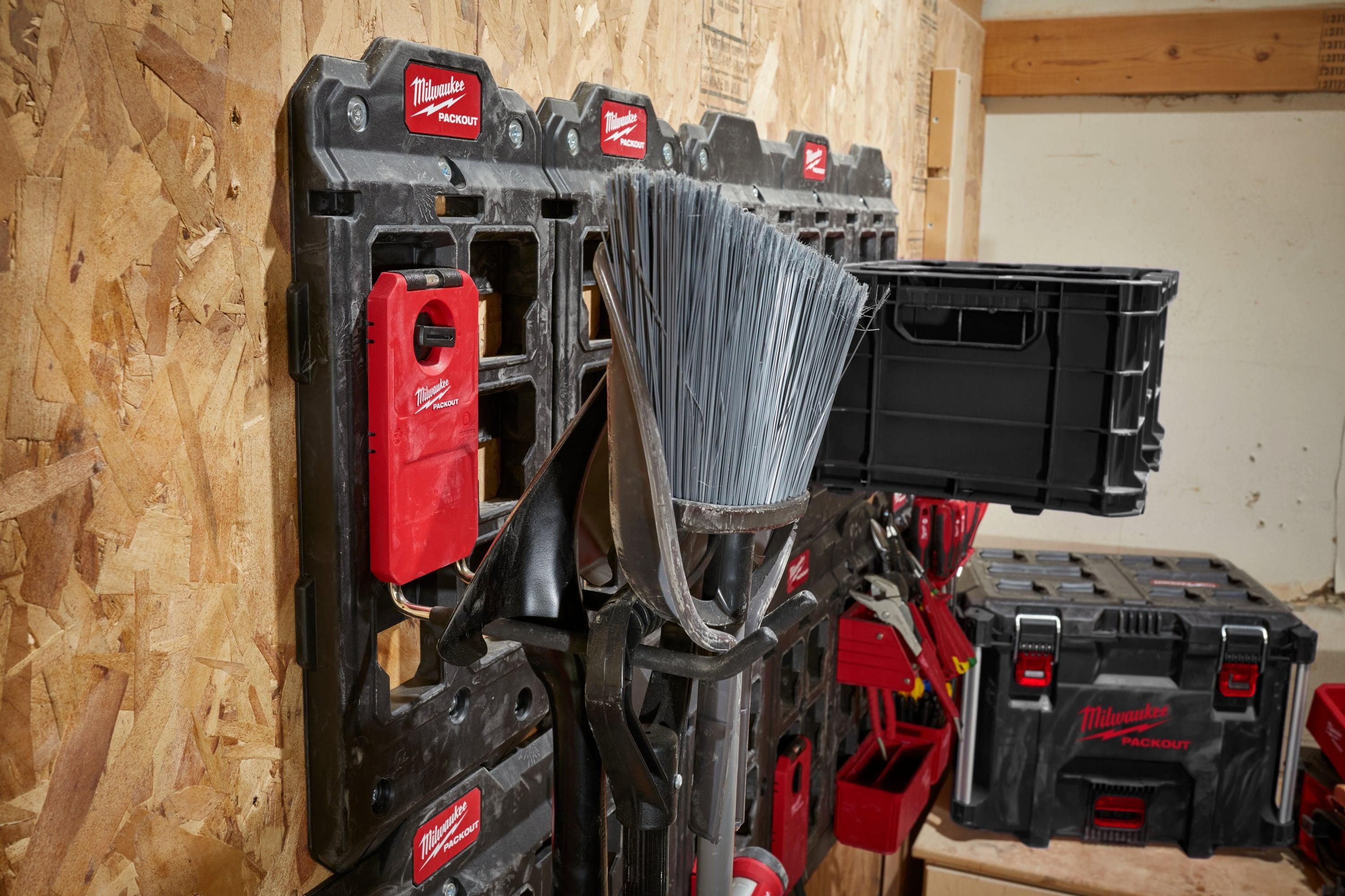 https://api.mastertools.nl/media/catalog/product/cache/4ac98b0d5e81b56bd000310ba88c60e0/m/i/milwaukee-packouttm-rechte-haak-4932480700-4058546409852-mastertools_nl-4.jpg