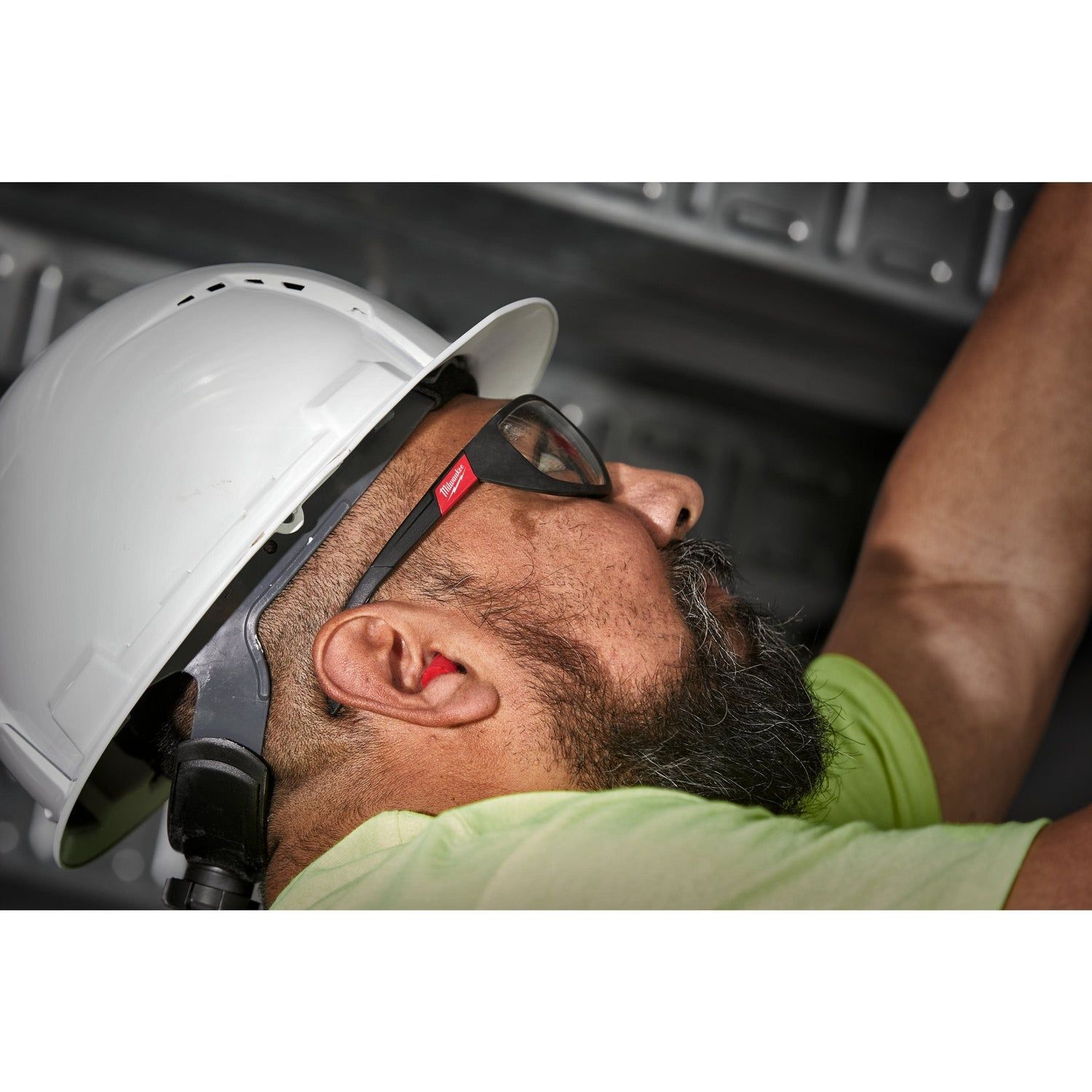https://api.mastertools.nl/media/catalog/product/cache/4ac98b0d5e81b56bd000310ba88c60e0/m/i/milwaukee-schuimrubberen-oordoppen-200-paar-4932480465-4058546407506-mastertools_nl-3.jpg