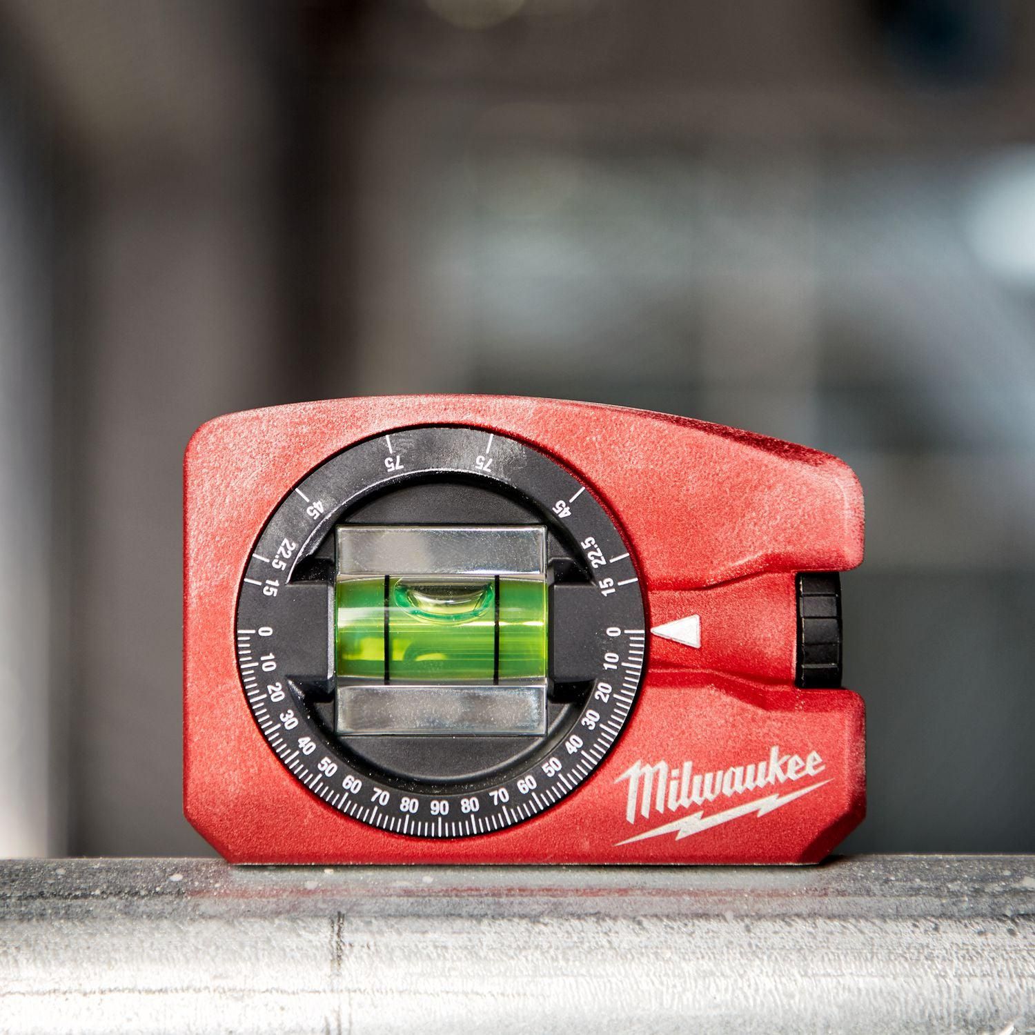 https://api.mastertools.nl/media/catalog/product/cache/4ac98b0d5e81b56bd000310ba88c60e0/m/i/milwaukeee-zakwaterpas-pocket-niveau-4932459597-4058546027698-a1.jpg