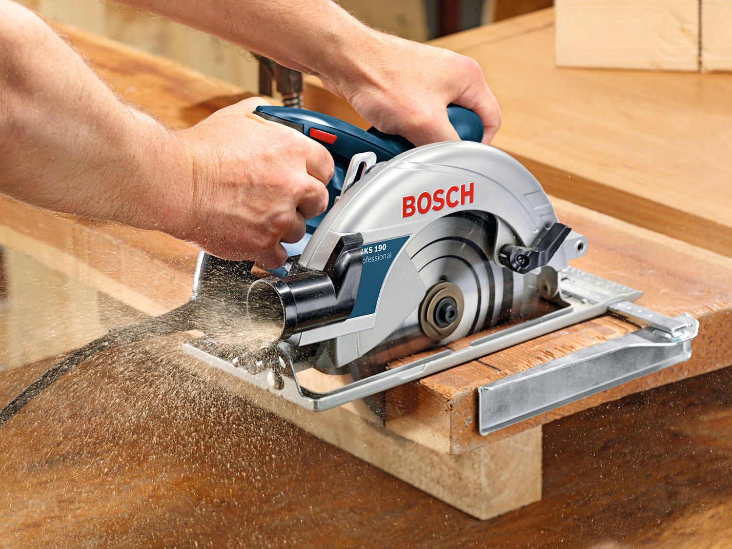 https://api.mastertools.nl/media/catalog/product/cache/4ac98b0d5e81b56bd000310ba88c60e0/o/4/o48687v15hugks125.jpg