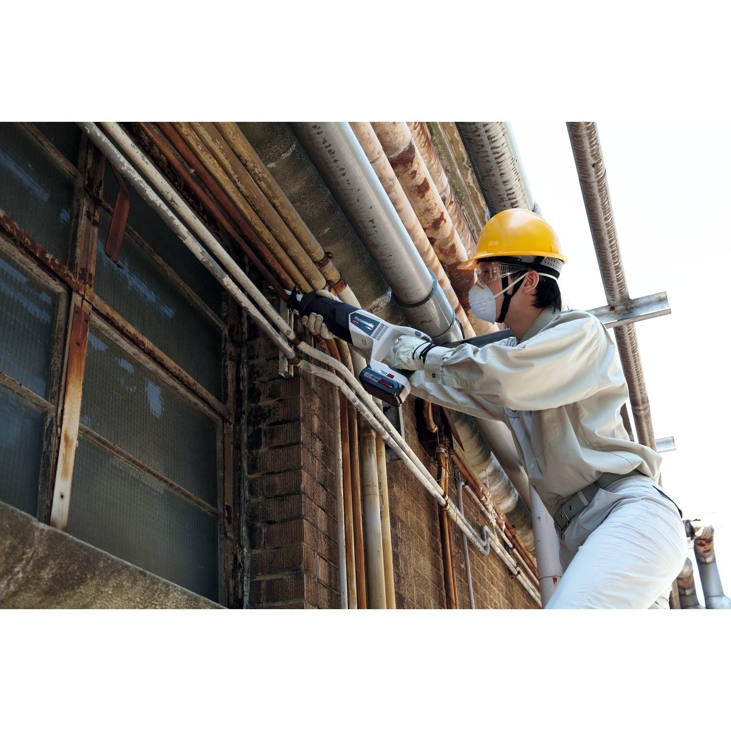 https://api.mastertools.nl/media/catalog/product/cache/4ac98b0d5e81b56bd000310ba88c60e0/p/a/panasonic-tools-ey45a1xt-accu-reciprozaag-14_4v18v-basic-body-5025232884537-mastertools_nl-6.jpg