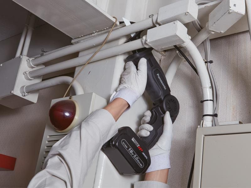 https://api.mastertools.nl/media/catalog/product/cache/4ac98b0d5e81b56bd000310ba88c60e0/p/a/panasonic-tools-ey47a1lj2g-accu-reciprozaag-18v-li-ion-50ah-in-systainer-5025232915194-mastertools_nl-2.jpg