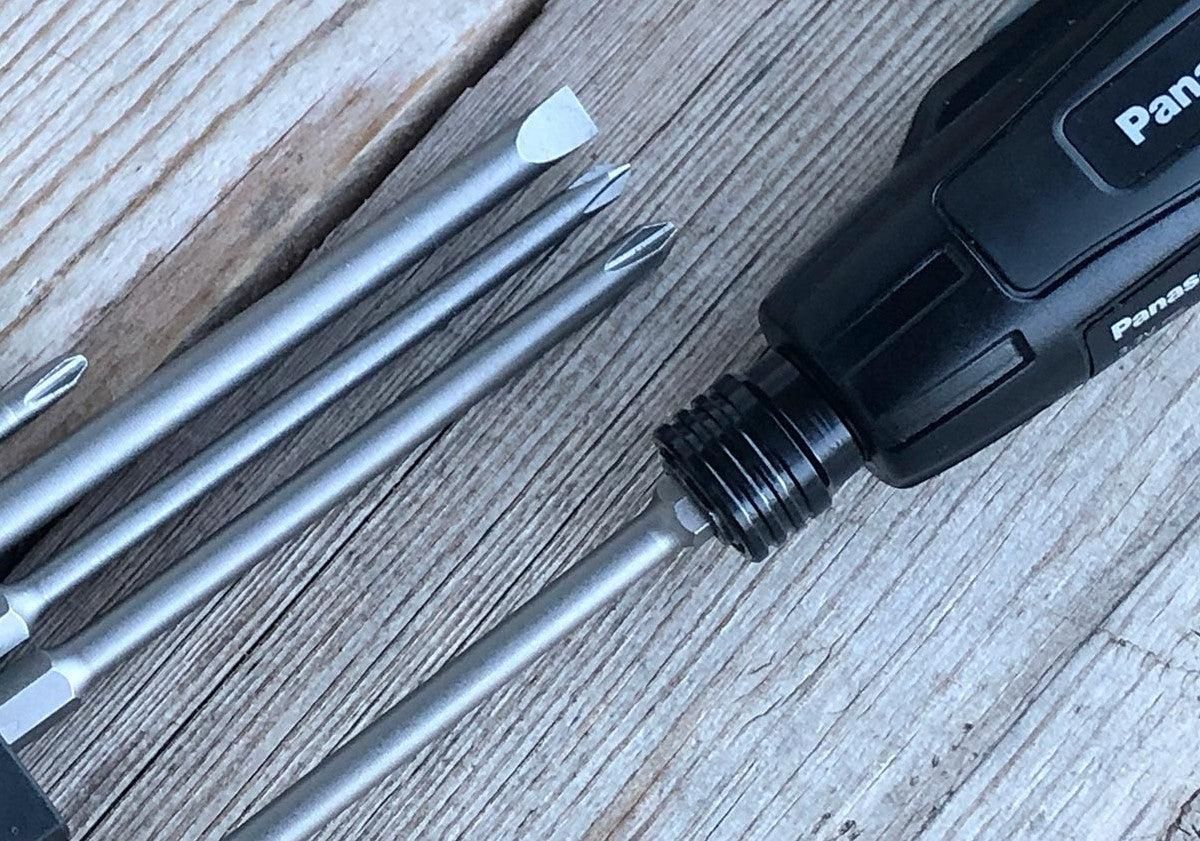 https://api.mastertools.nl/media/catalog/product/cache/4ac98b0d5e81b56bd000310ba88c60e0/p/a/panasonic-tools-ey7412sb-accu-schroevendraaier-37v-li-ion-incl_-bitset-5025232940783-mastertools_nl-4.jpg