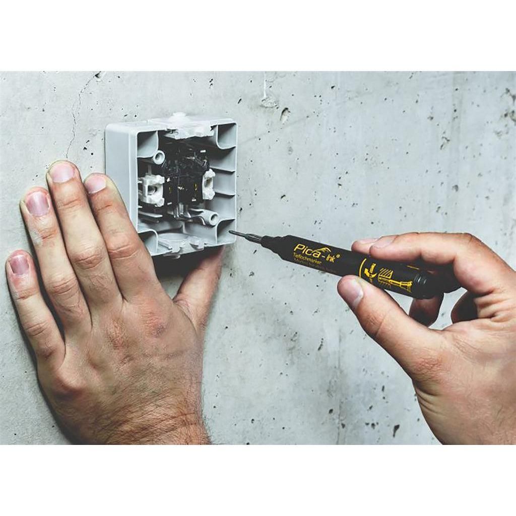 https://api.mastertools.nl/media/catalog/product/cache/4ac98b0d5e81b56bd000310ba88c60e0/p/i/pica-15046-markeerstift-voor-diepe-gaten-zwart-pi15046-4260056150012-mastertools_nl-2.jpg