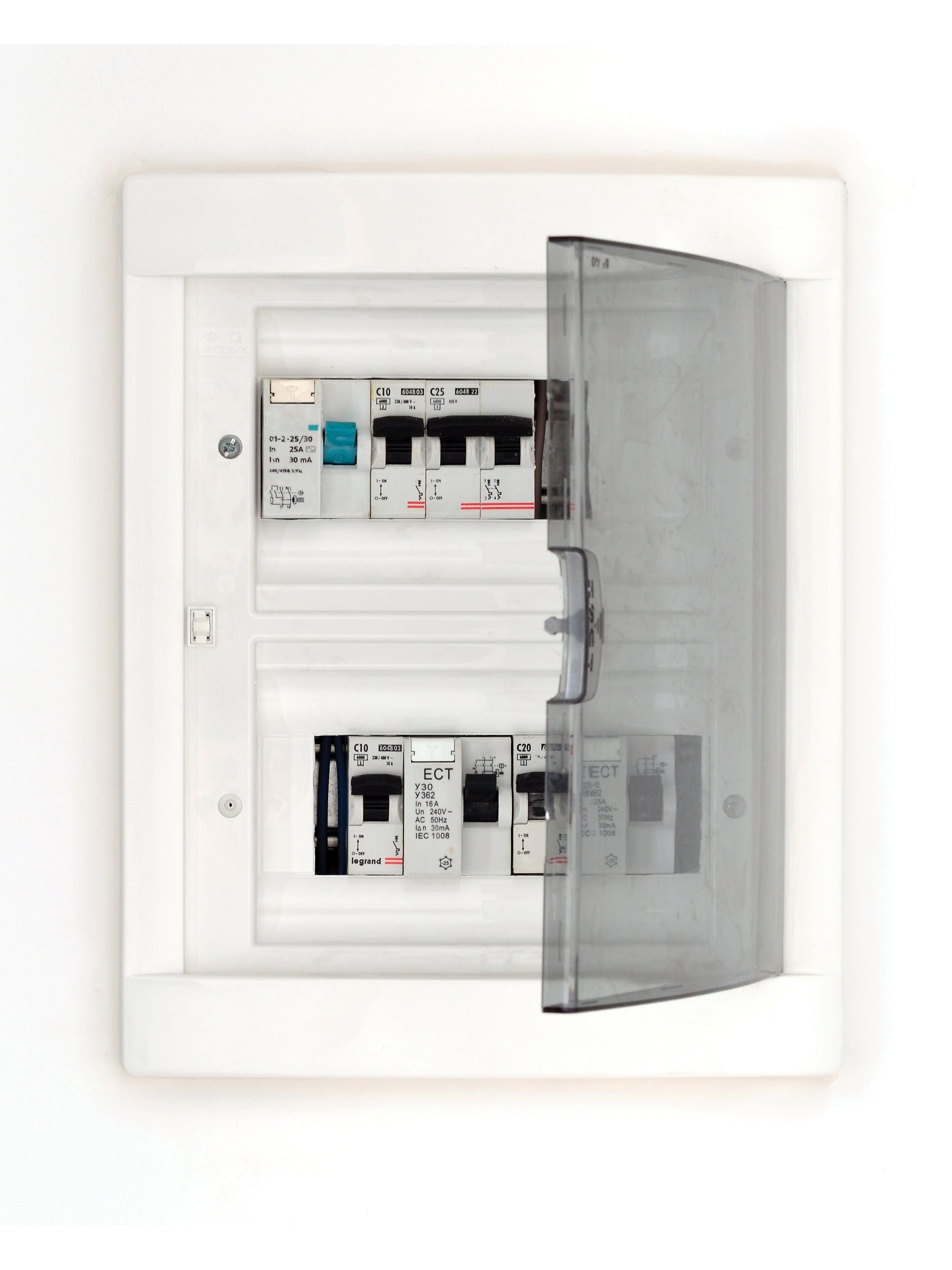 https://api.mastertools.nl/media/catalog/product/cache/4ac98b0d5e81b56bd000310ba88c60e0/s/p/spit-driva-tp12-zonder-schroef-060083-3439510600832-mastertools_nl-5.jpg