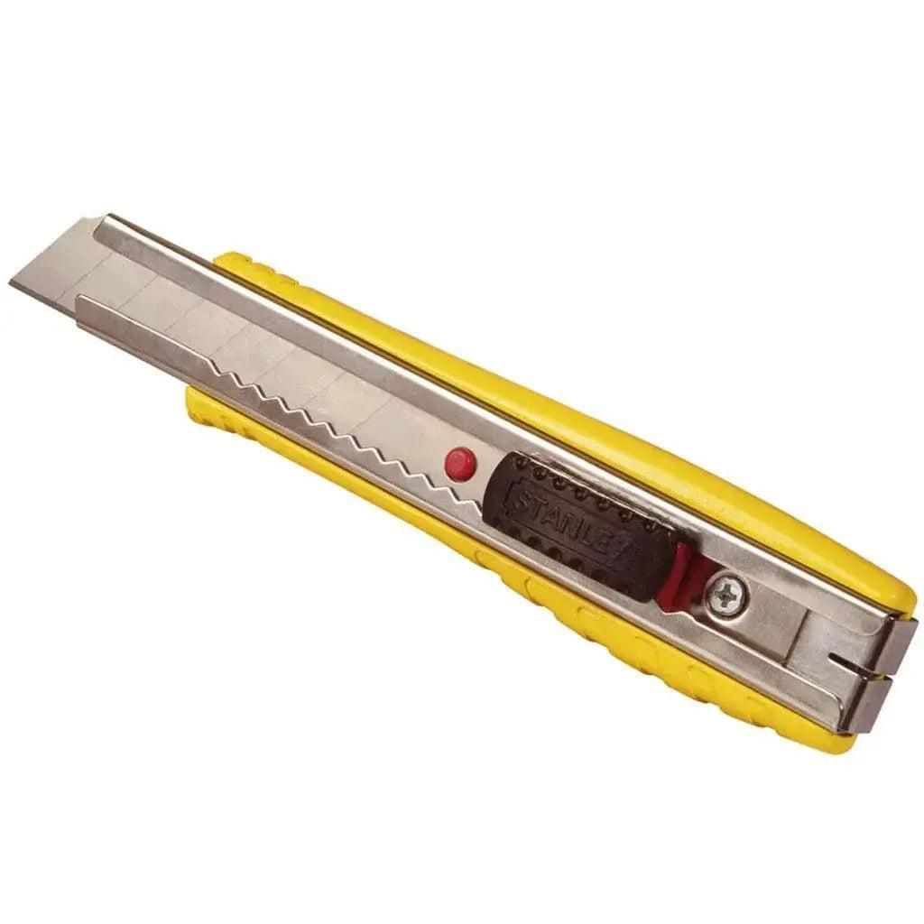 https://api.mastertools.nl/media/catalog/product/cache/4ac98b0d5e81b56bd000310ba88c60e0/s/t/stanley-0-10-421-fatmaxtm-afbreekmes-metaal-18-mm-3253560104214-mastertools_nl.jpg