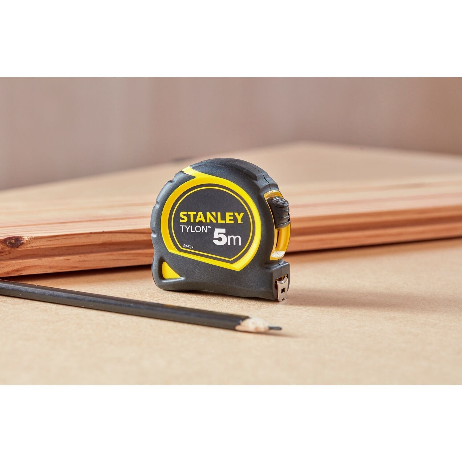 https://api.mastertools.nl/media/catalog/product/cache/4ac98b0d5e81b56bd000310ba88c60e0/s/t/stanley-0-30-697-rolbandmaat-tylon-5m-19mm-3253560306977-mastertools_nl-7.jpg