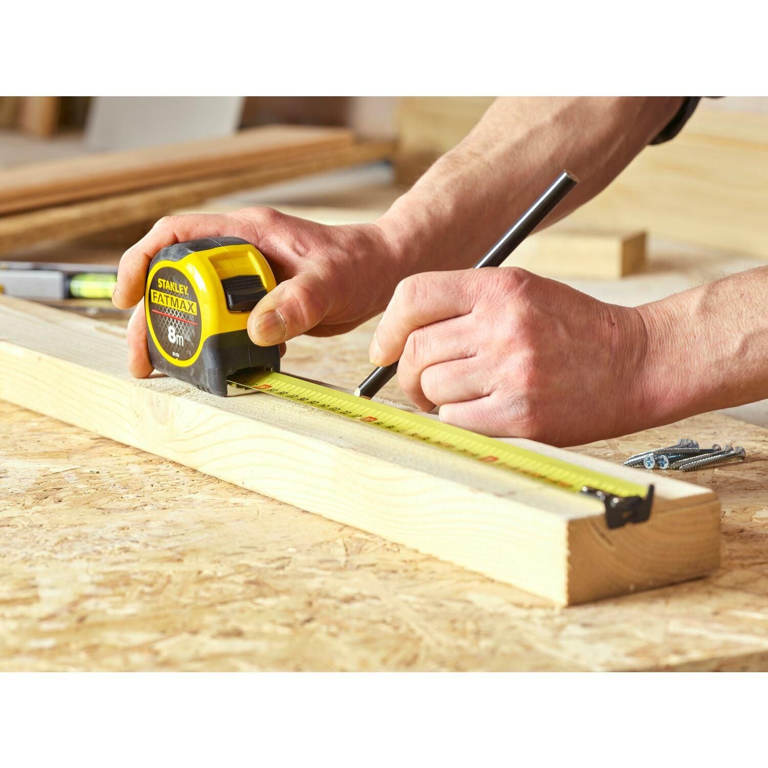 https://api.mastertools.nl/media/catalog/product/cache/4ac98b0d5e81b56bd000310ba88c60e0/s/t/stanley-0-33-728-rolbandmaat-fatmax-blade-armor-8m-32mm-3253560337285-mastertools_nl-5.jpg