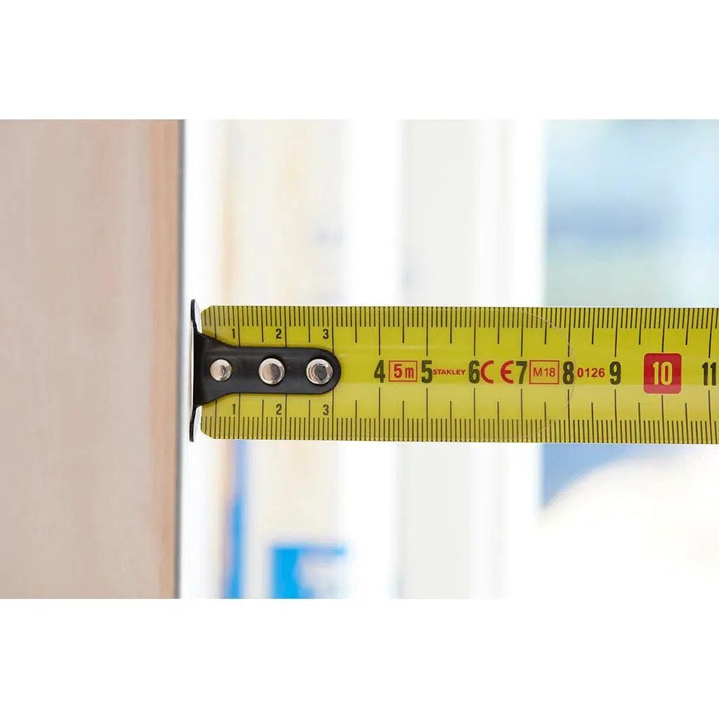 https://api.mastertools.nl/media/catalog/product/cache/4ac98b0d5e81b56bd000310ba88c60e0/s/t/stanley-0-33-811-fatmax-rolmeter-blade-armor-10m-32mm-3253560338114-mastertools_nl-4.jpg
