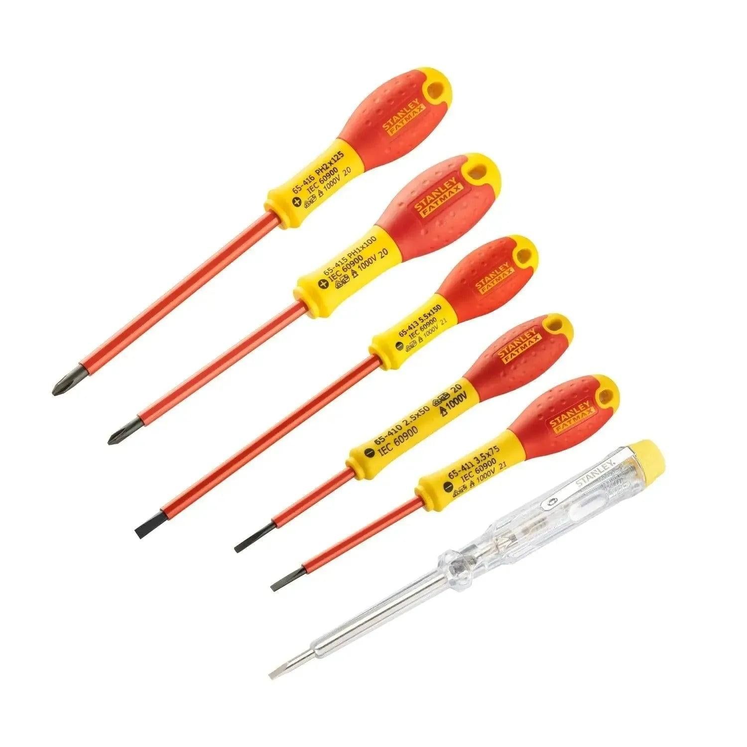 https://api.mastertools.nl/media/catalog/product/cache/4ac98b0d5e81b56bd000310ba88c60e0/s/t/stanley-0-65-441-6-delige-fatmax-schroevendraaierset-vde-parphspanningszoeker-3253560654412-mastertools_nl_44c9c4f5-cb56-4ac4-ba4f-d6ea29f2250e.jpg