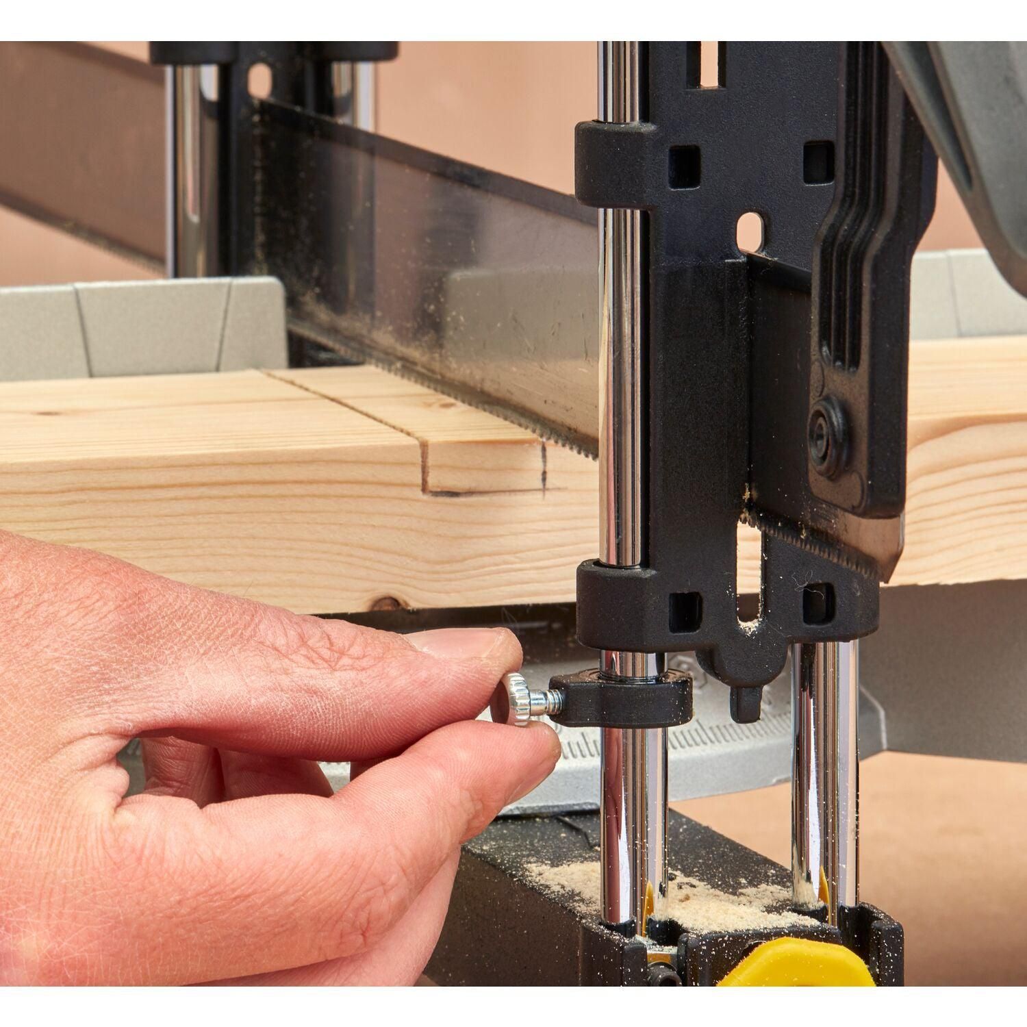 https://api.mastertools.nl/media/catalog/product/cache/4ac98b0d5e81b56bd000310ba88c60e0/s/t/stanley-1-20-800-verstekbak-metaal-verstelbaar-l560mmb143mmh95mm-3253561208003-mastertools_nl-4.jpg
