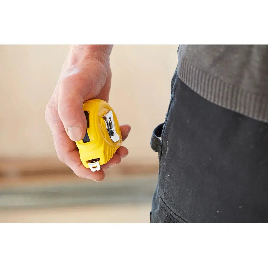 https://api.mastertools.nl/media/catalog/product/cache/4ac98b0d5e81b56bd000310ba88c60e0/s/t/stanley-1-30-487-rolbandmaat-3m-127mm-3253561304873-mastertools_nl-2.jpg
