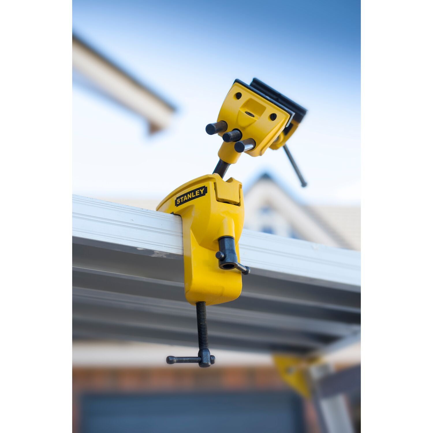 https://api.mastertools.nl/media/catalog/product/cache/4ac98b0d5e81b56bd000310ba88c60e0/s/t/stanley-1-83-069-multifunctionele-boorklem-3253561830693-mastertools_nl-8.jpg