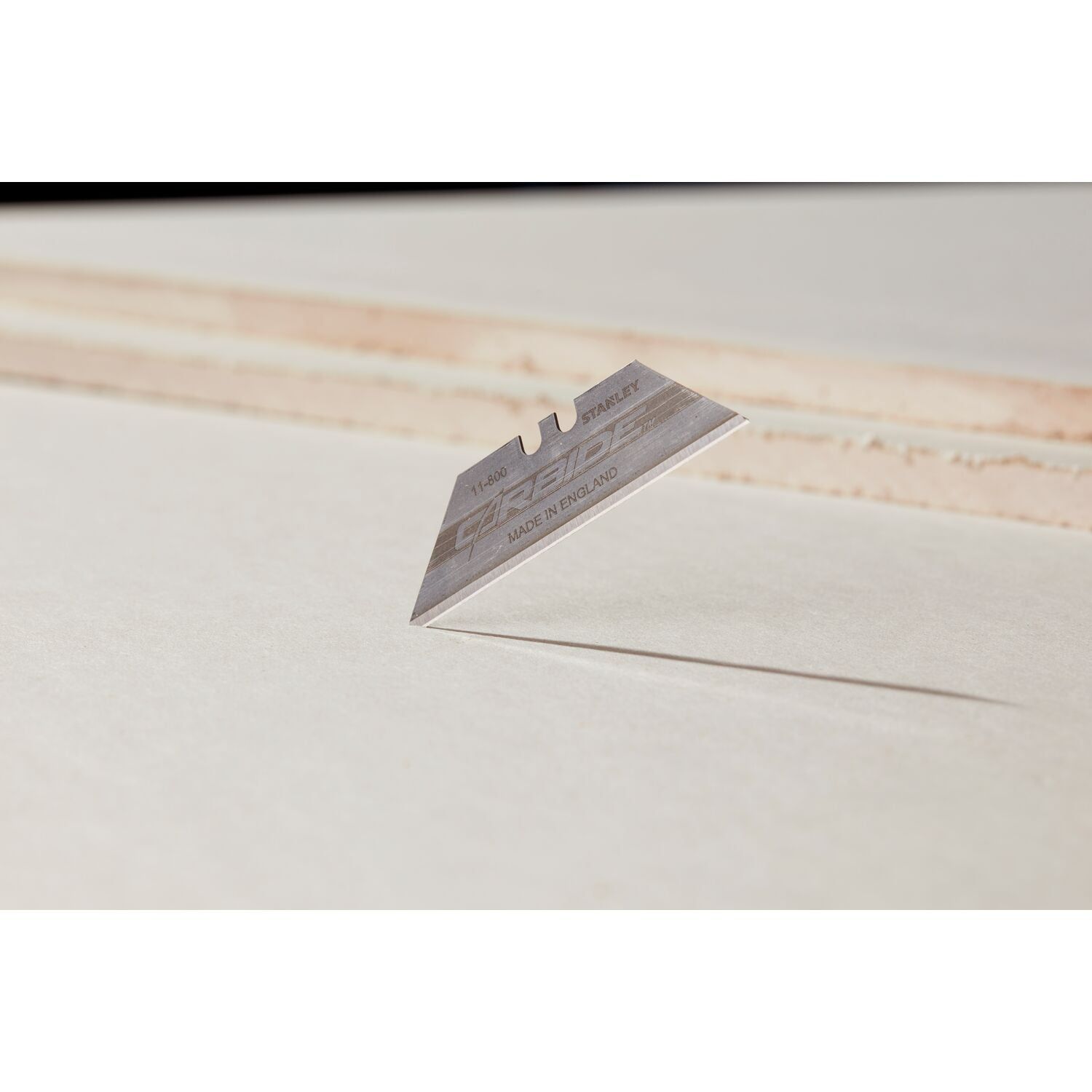https://api.mastertools.nl/media/catalog/product/cache/4ac98b0d5e81b56bd000310ba88c60e0/s/t/stanley-2-11-800-carbide-reservemes-10-stuks-3253562118004-mastertools_nl-4.jpg