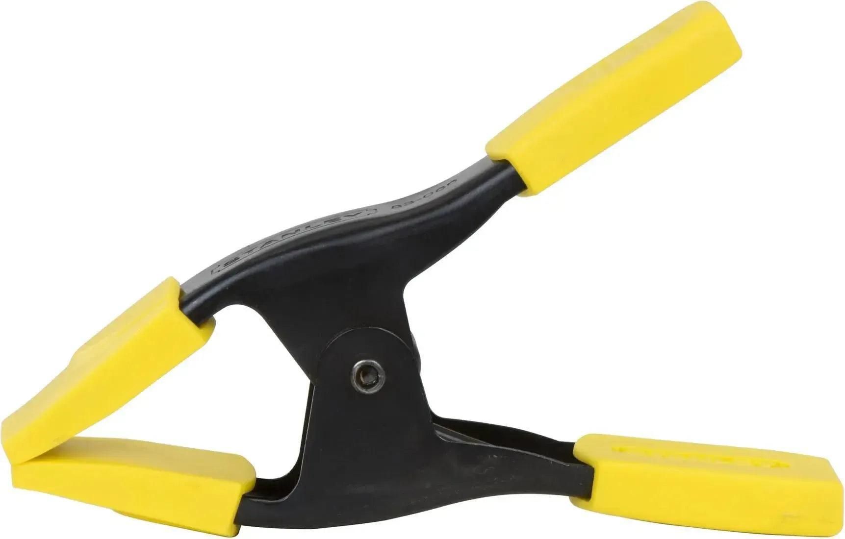 https://api.mastertools.nl/media/catalog/product/cache/4ac98b0d5e81b56bd000310ba88c60e0/s/t/stanley-9-83-079-25mm1-metalen-veerklem-3253560830793-mastertools_nl.jpg