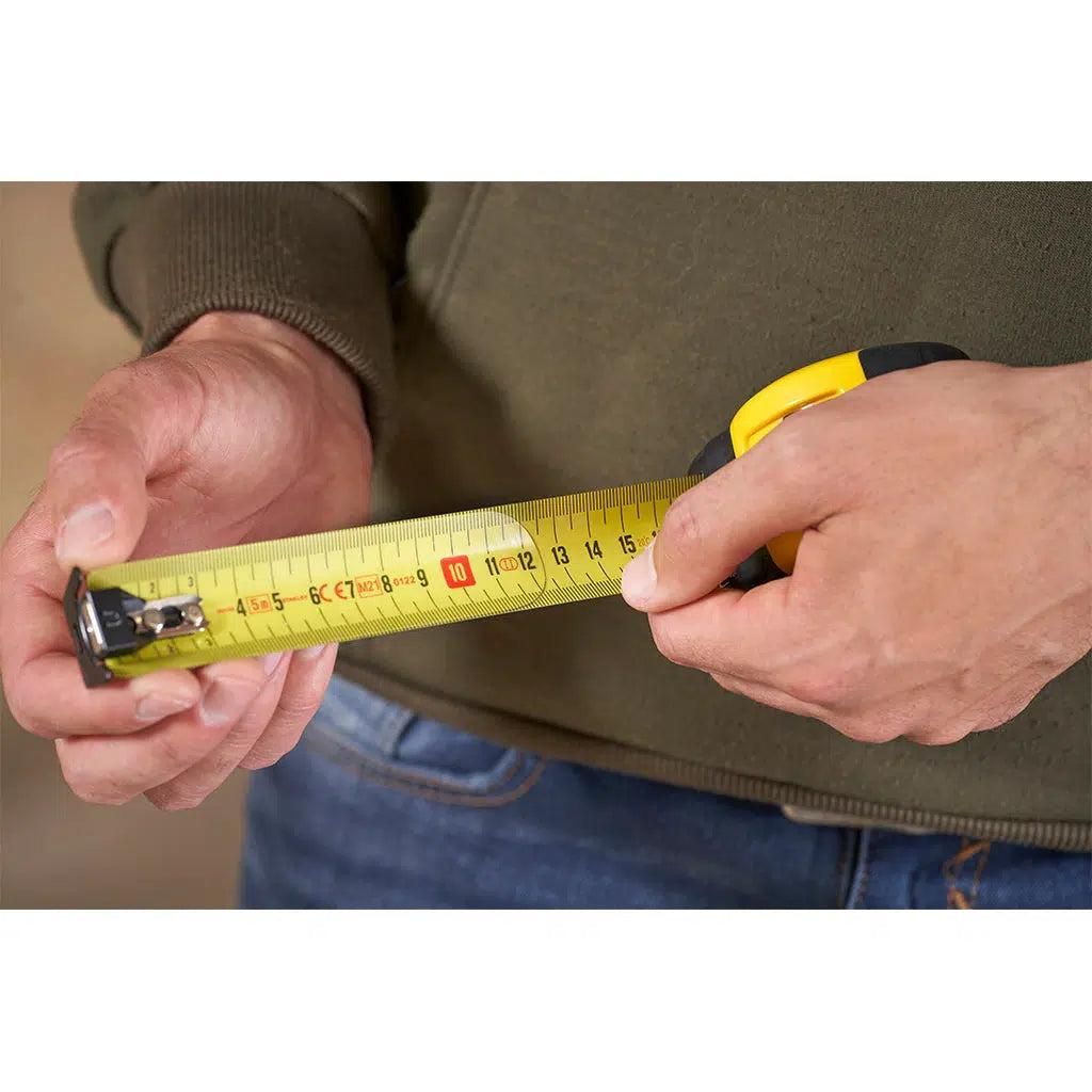 https://api.mastertools.nl/media/catalog/product/cache/4ac98b0d5e81b56bd000310ba88c60e0/s/t/stanley-fmht0-33864-rolbandmaat-fatmax-ba-magnetisch-5m-32mm-3253560338640-mastertools_nl-4.jpg