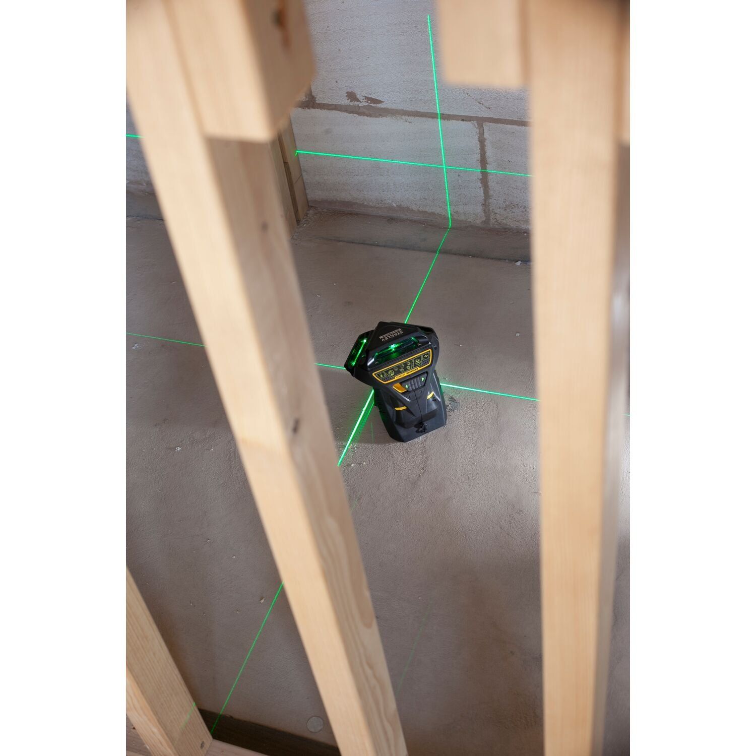 https://api.mastertools.nl/media/catalog/product/cache/4ac98b0d5e81b56bd000310ba88c60e0/s/t/stanley-fmht1-77356-fatmax-x3g-laserwaterpas-3x360deg-groene-straal-in-pro-3253561773563-mastertools_nl-18.jpg
