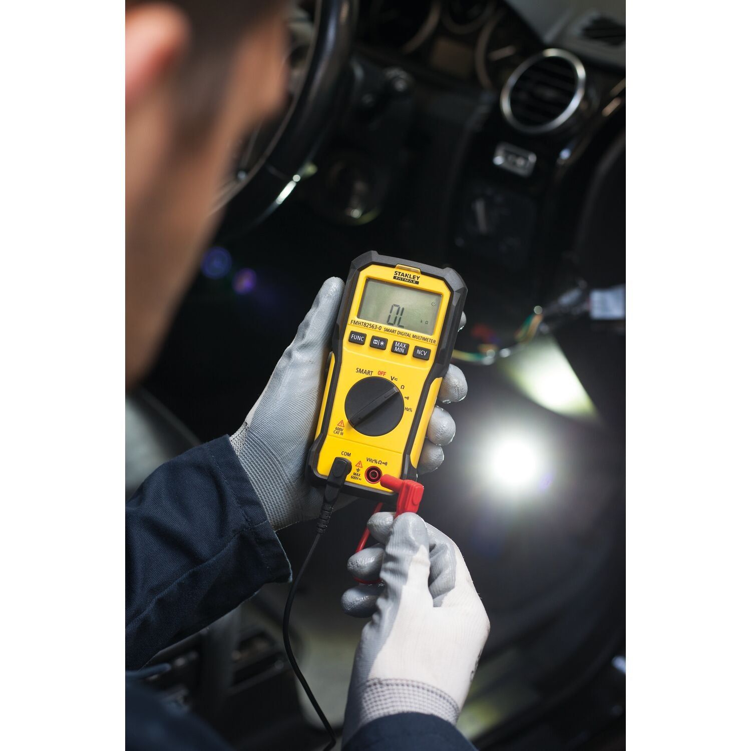 https://api.mastertools.nl/media/catalog/product/cache/4ac98b0d5e81b56bd000310ba88c60e0/s/t/stanley-fmht82563-0-fatmax-digitale-multimeter-smart-3253560825638-mastertools_nl-4.jpg