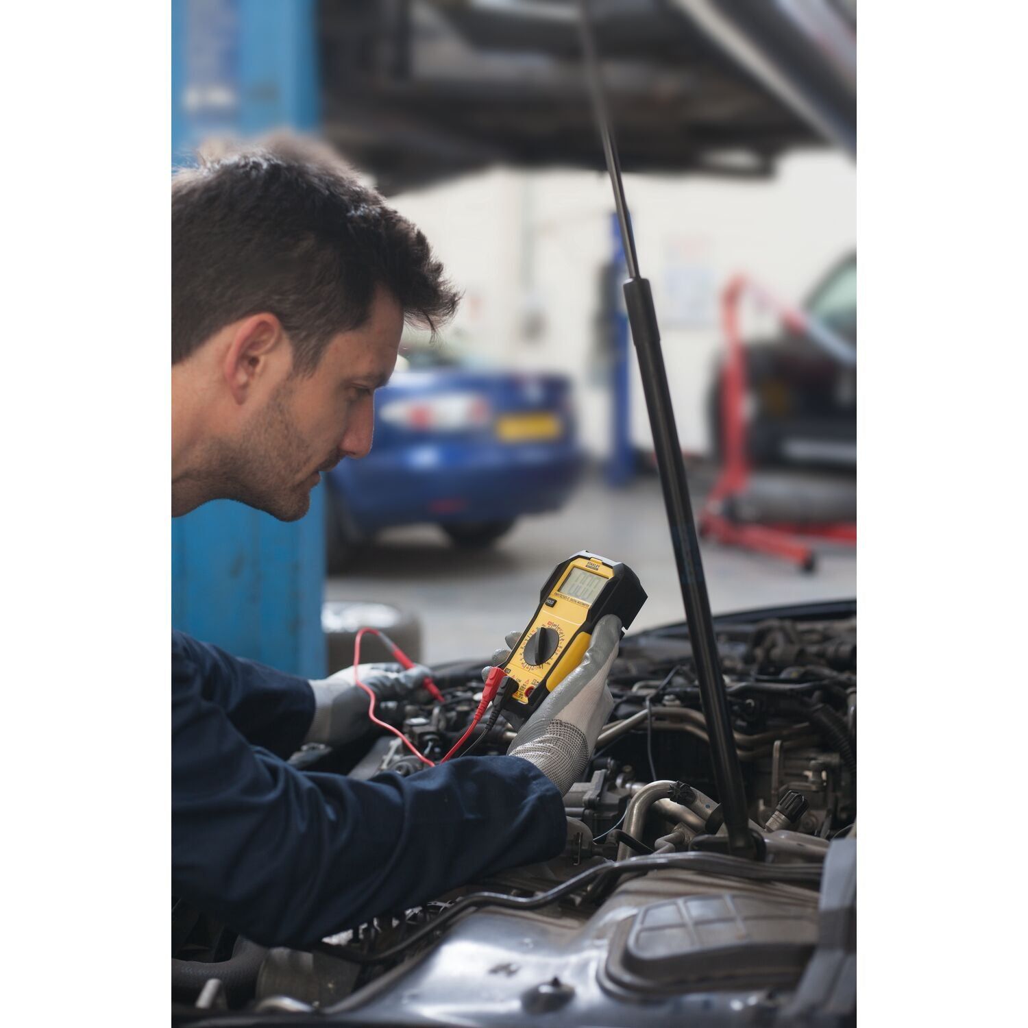 https://api.mastertools.nl/media/catalog/product/cache/4ac98b0d5e81b56bd000310ba88c60e0/s/t/stanley-fmht82565-0-fatmax-digitale-multimeter-3253560825652-mastertools_nl-5.jpg