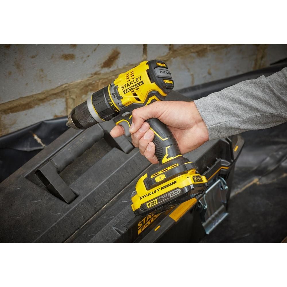 https://api.mastertools.nl/media/catalog/product/cache/4ac98b0d5e81b56bd000310ba88c60e0/s/t/stanley-sfmcd721d2k-fatmax-accu-schroefklopboormachine-brushless-18v-2_0ah-in-koffer-5035048723883-mastertools_nl-4.jpg