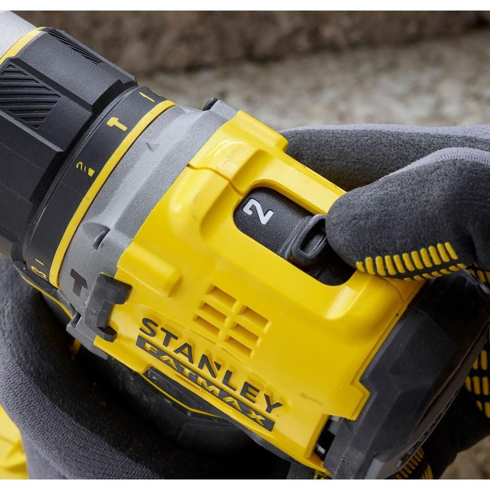 https://api.mastertools.nl/media/catalog/product/cache/4ac98b0d5e81b56bd000310ba88c60e0/s/t/stanley-sfmcd721d2k-fatmax-accu-schroefklopboormachine-brushless-18v-2_0ah-in-koffer-5035048723883-mastertools_nl-5.jpg