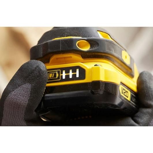 https://api.mastertools.nl/media/catalog/product/cache/4ac98b0d5e81b56bd000310ba88c60e0/s/t/stanley-sfmcf810d2k-fatmax-accu-slagschroevendraaier-18v-2_0ah-in-koffer-5035048723968-mastertools_nl-5.jpg