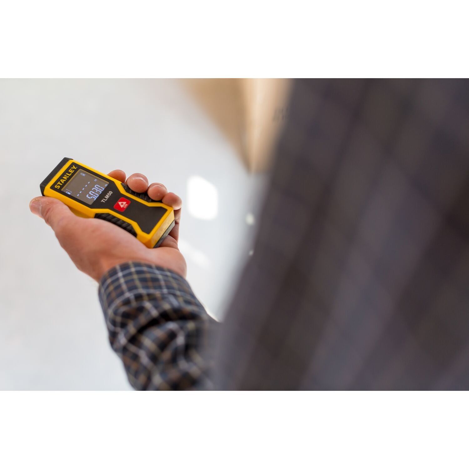 https://api.mastertools.nl/media/catalog/product/cache/4ac98b0d5e81b56bd000310ba88c60e0/s/t/stanley-stht1-77409-laserafstandsmeter-tlm50-15m-3253561774096-mastertools_nl-19.jpg